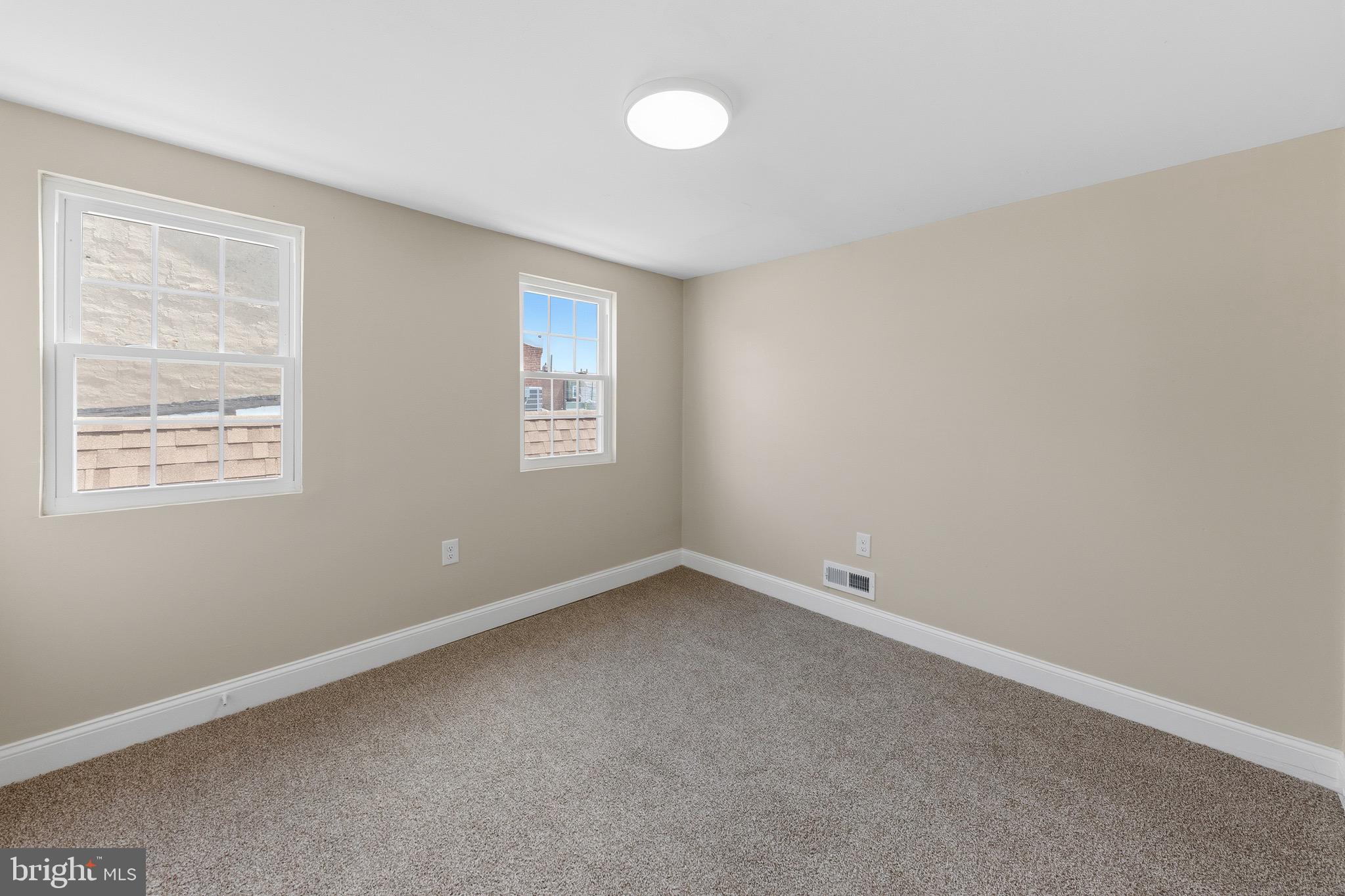 BRIDESBURG - Residential