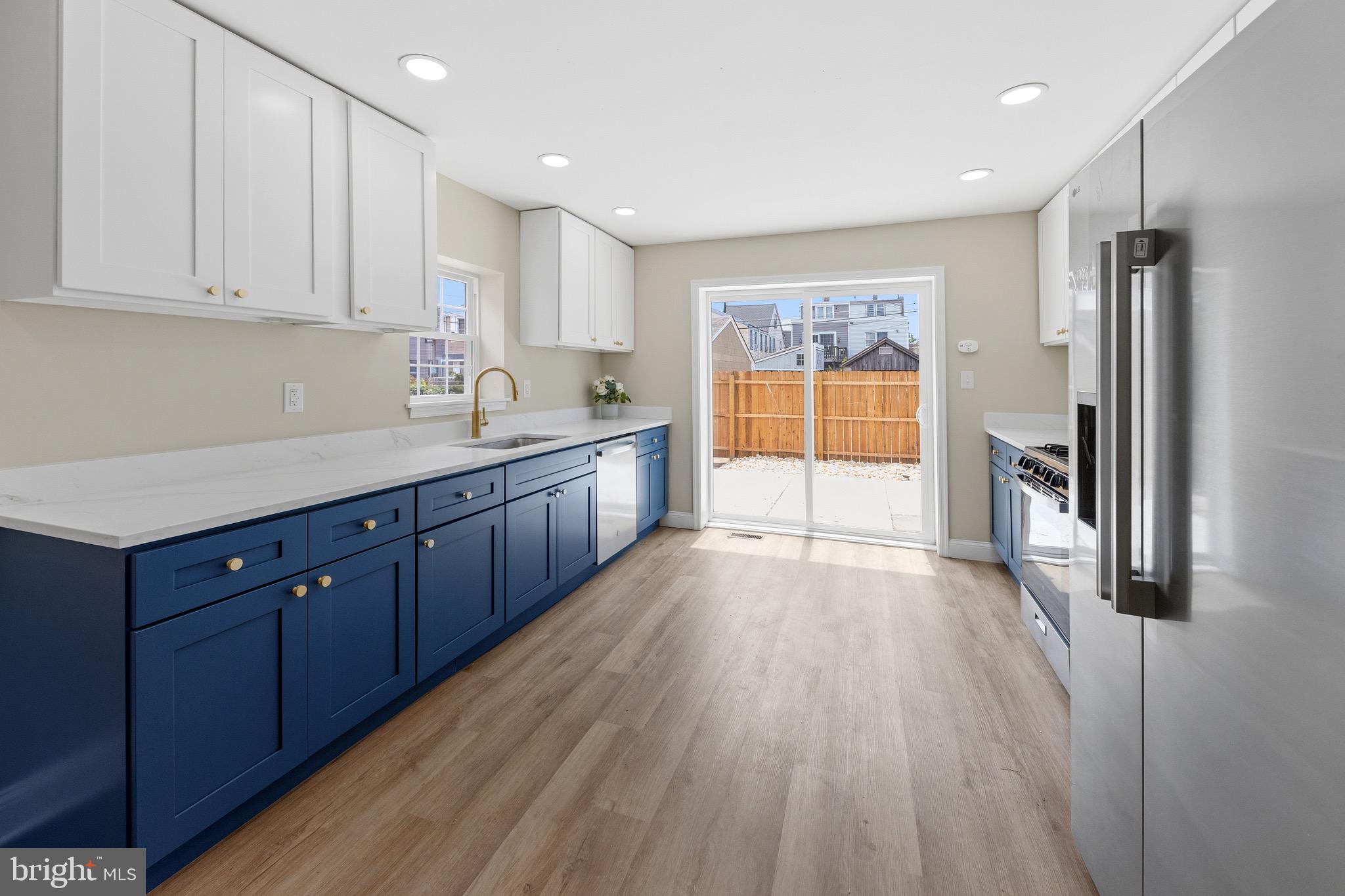 BRIDESBURG - Residential