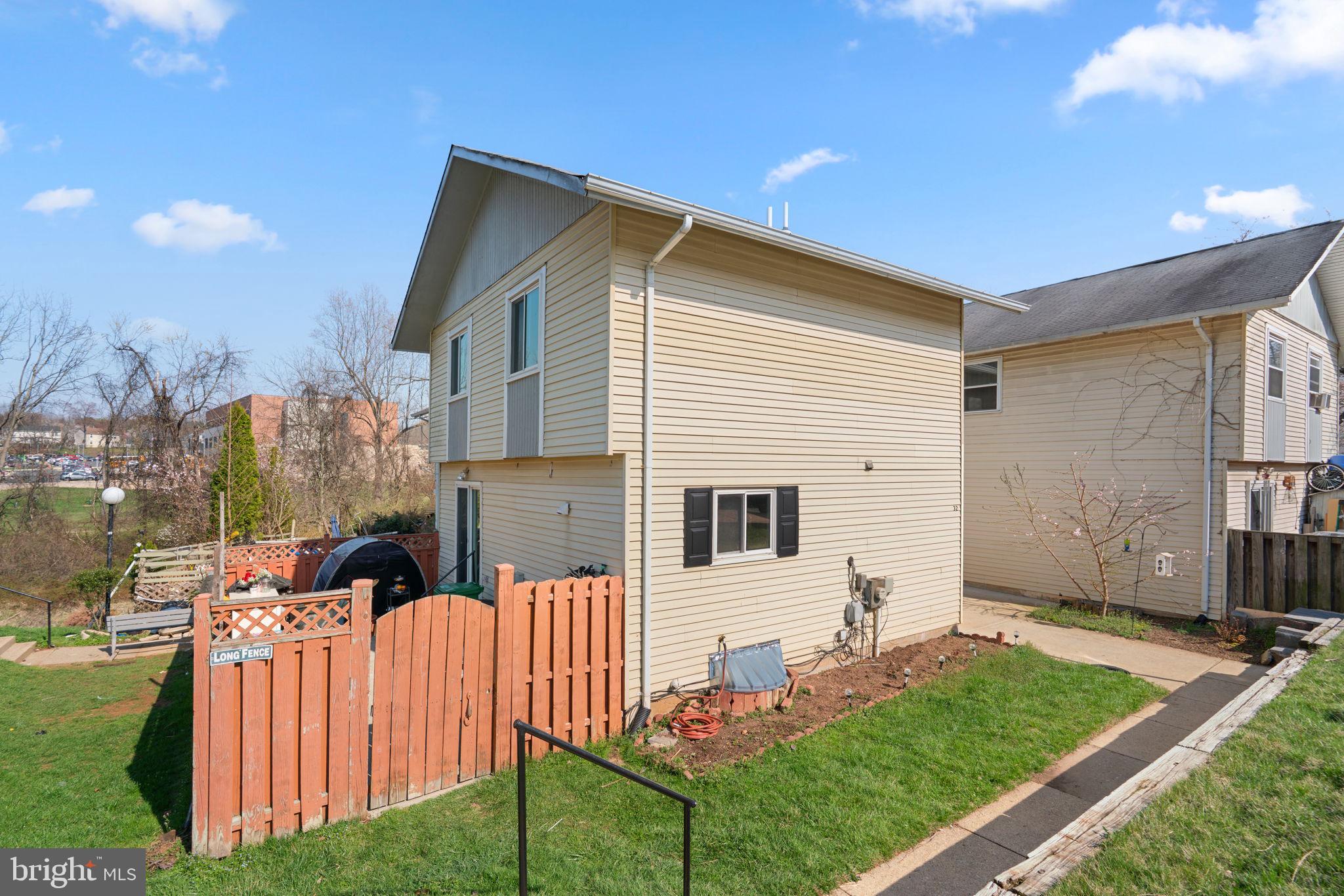 NEWPORT ESTATES - Residential