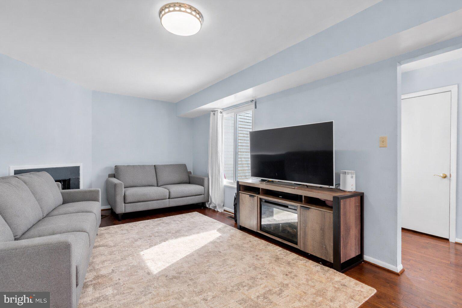 NEWPORT ESTATES - Residential