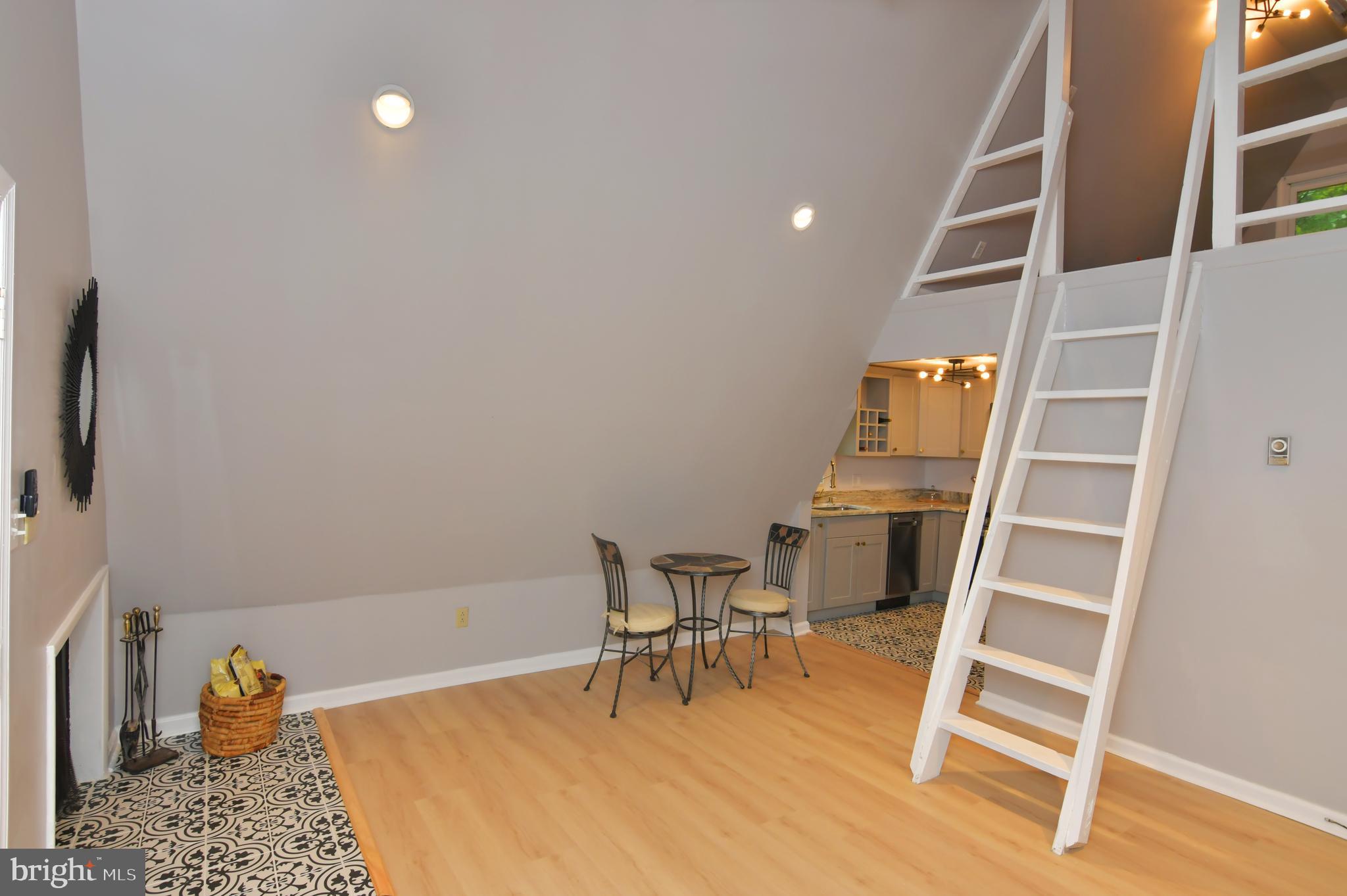 GLENWOOD FOREST - Residential