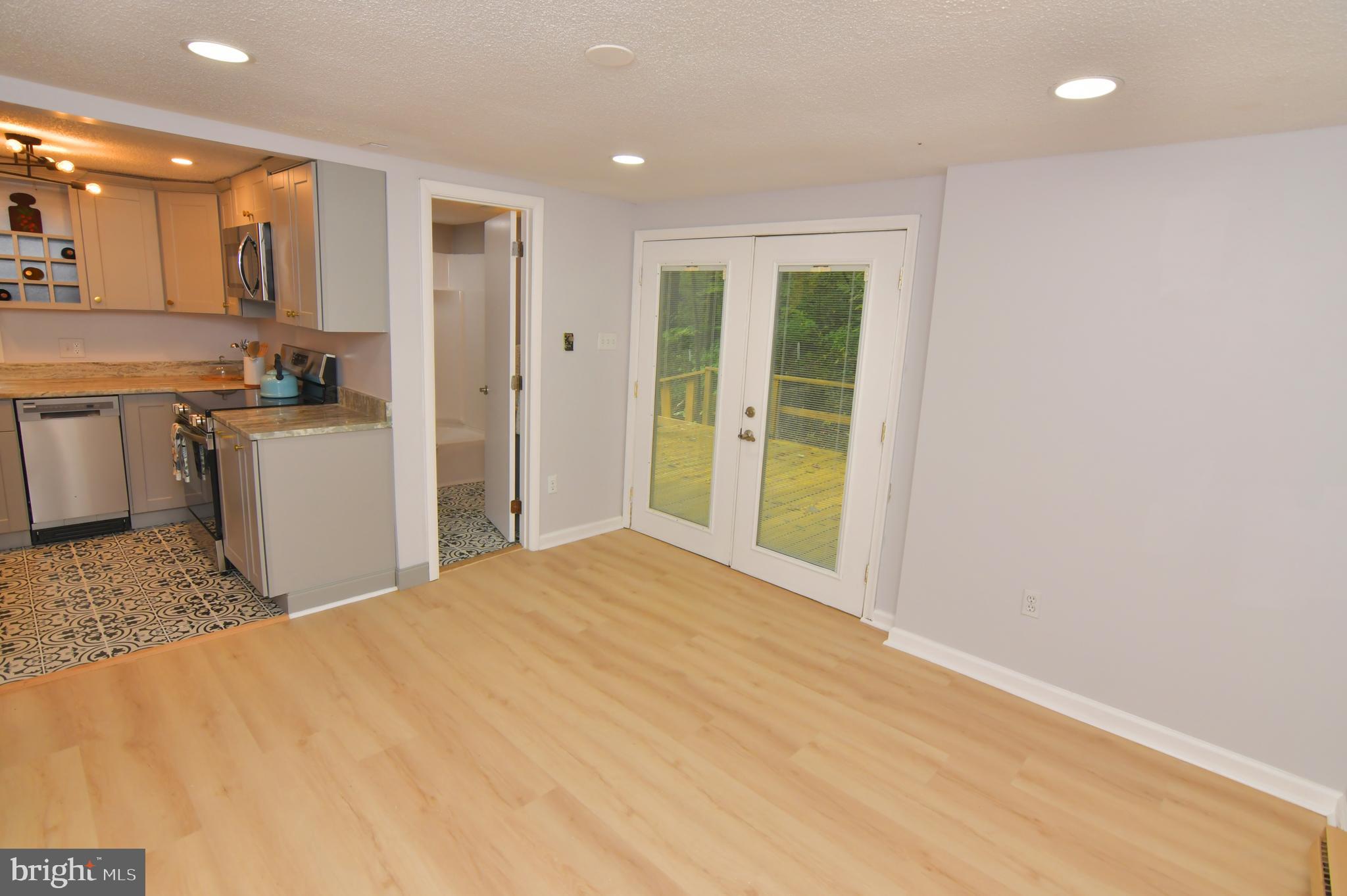 GLENWOOD FOREST - Residential