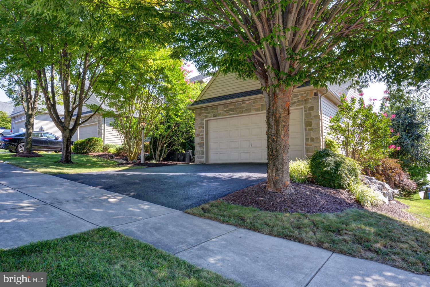 EAGLE HEIGHTS - Residential