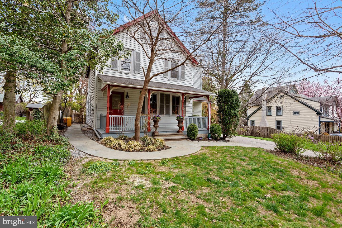 GLADWYNE - Residential