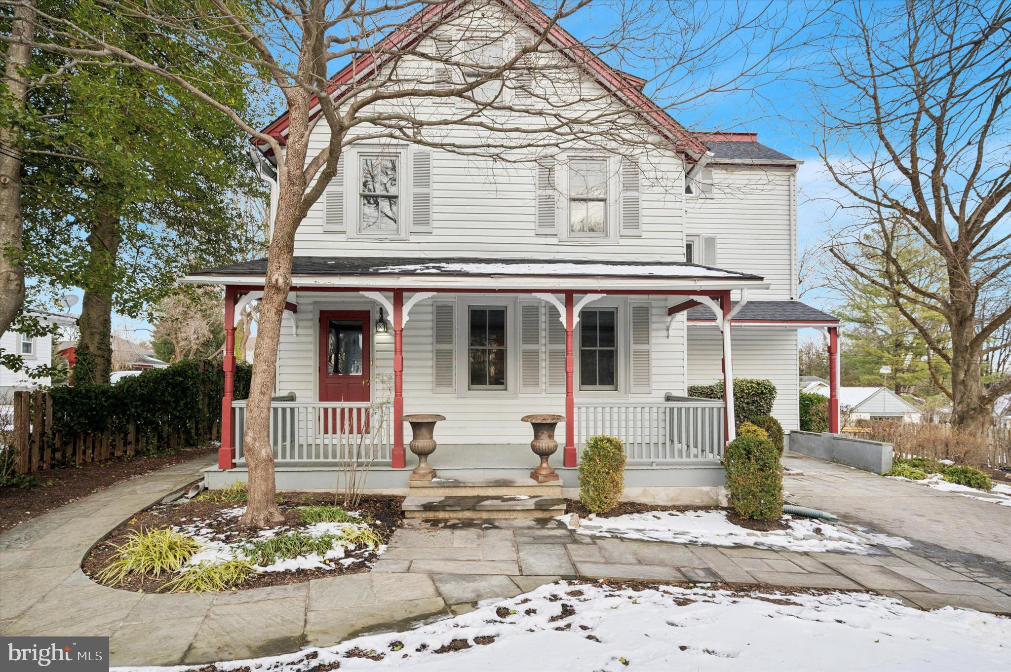 GLADWYNE - Residential