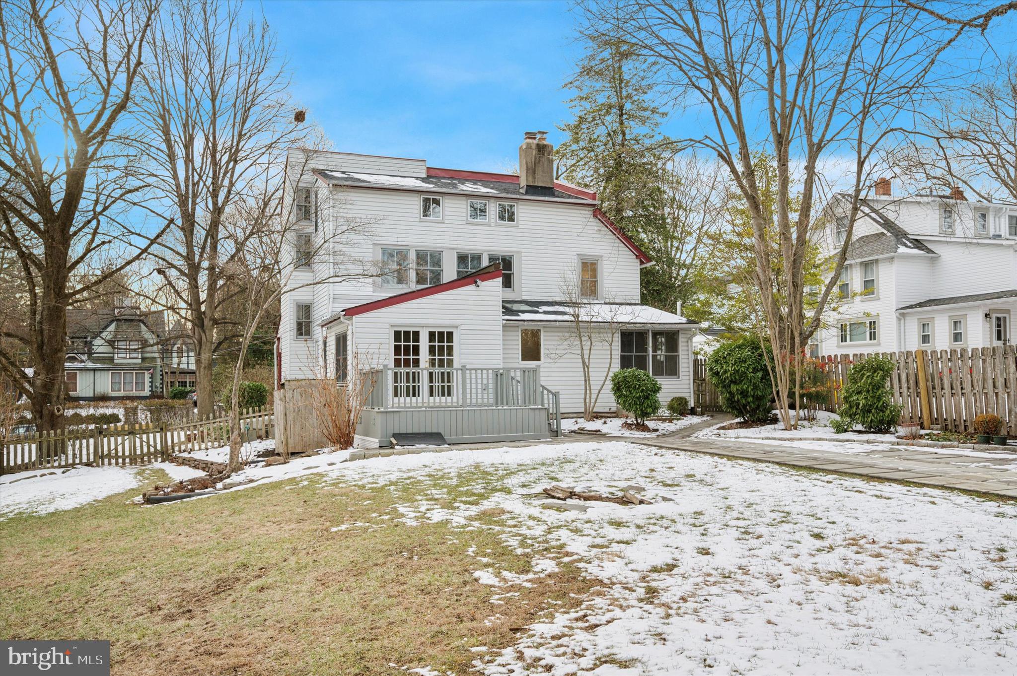 GLADWYNE - Residential