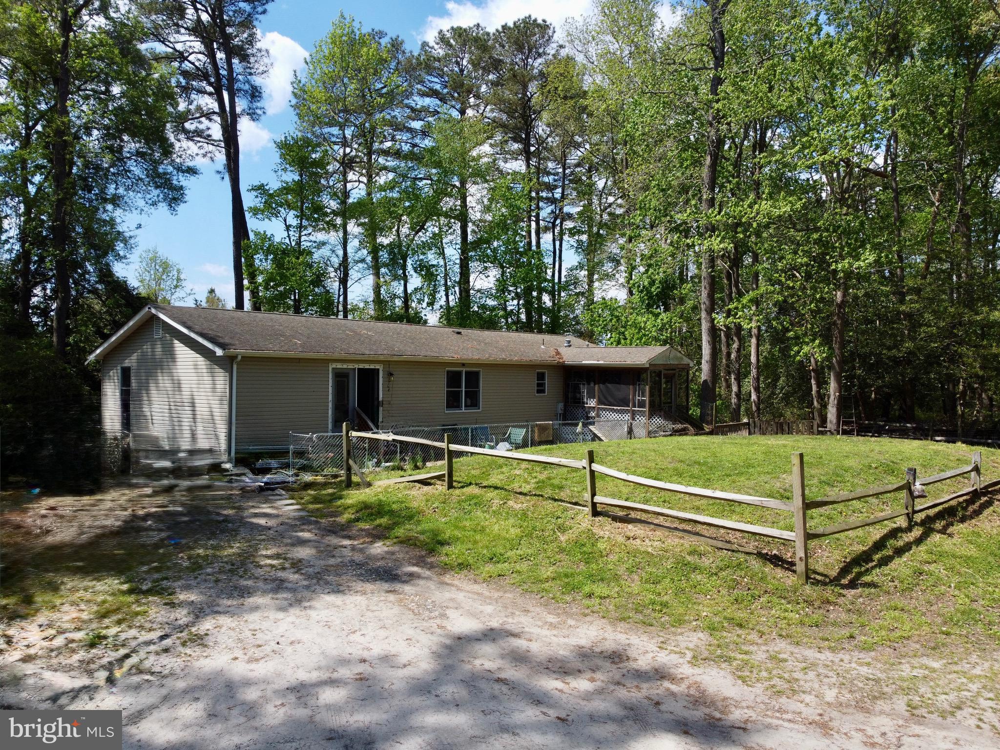 Welcome to 32685 Daisey Rd — a rare opportunity to own 3.85 acres of open space with endless potential in a peaceful, sought-after setting.
This 3-bedroom, 2-bath home offers a solid footprint and the chance to create something truly special. Whether you're looking to renovate, invest, or build out your vision, this property delivers the space and flexibility that’s increasingly hard to find.
Step outside and imagine the possibilities, room for outbuildings, recreational space, gardens, or even expanding the existing home. With nearly 4 acres at your disposal, this property is ideal for those seeking privacy, freedom, and future upside.
Conveniently located while still offering a quiet, rural feel, 32685 Daisey Rd strikes the perfect balance between accessibility and seclusion.
Being sold as-is, this is your chance to bring your ideas and unlock the full potential of this unique property.