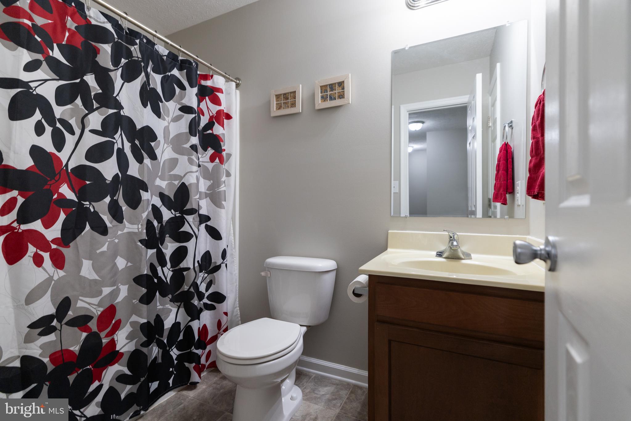 INWOOD VILLAGE - Residential