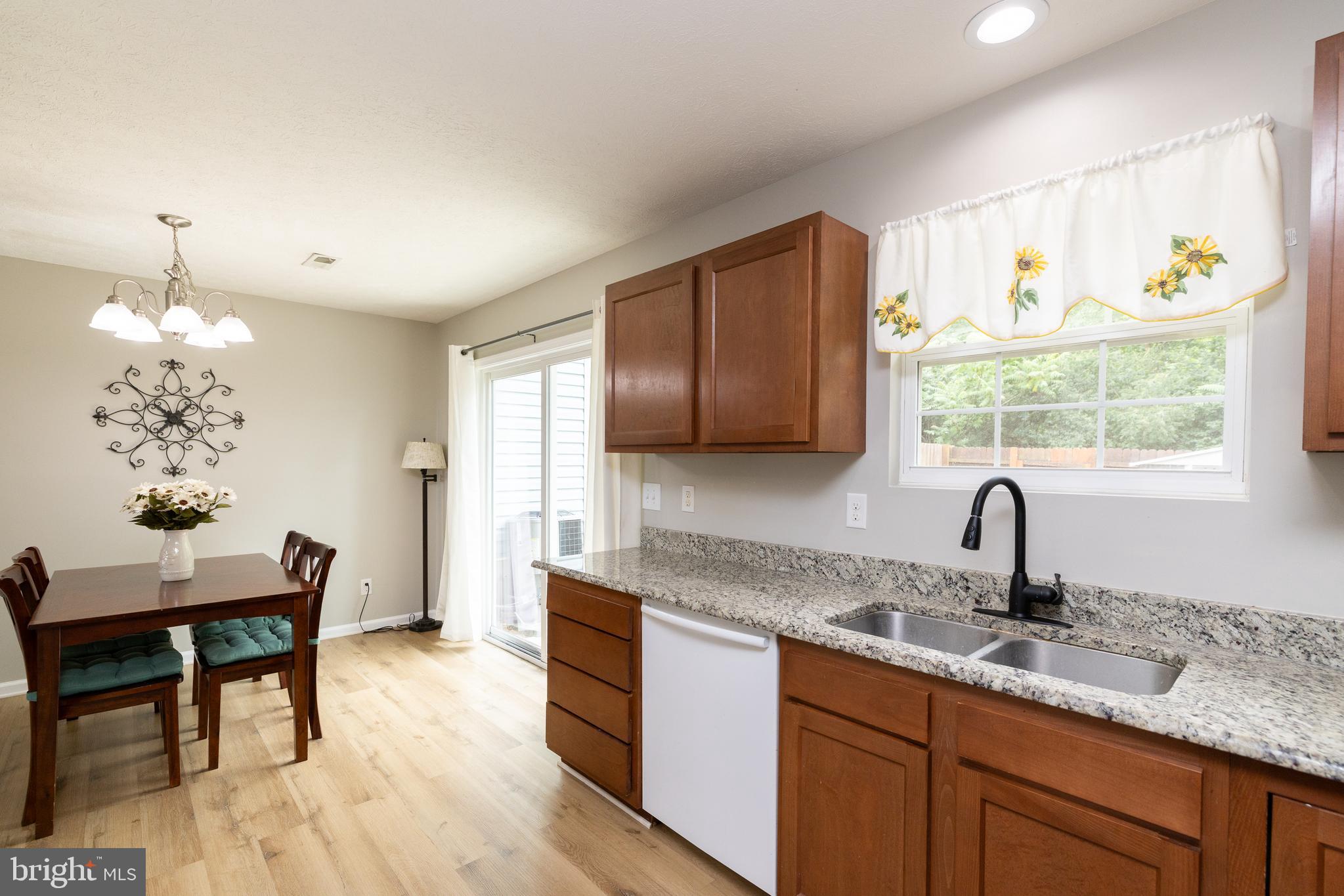INWOOD VILLAGE - Residential