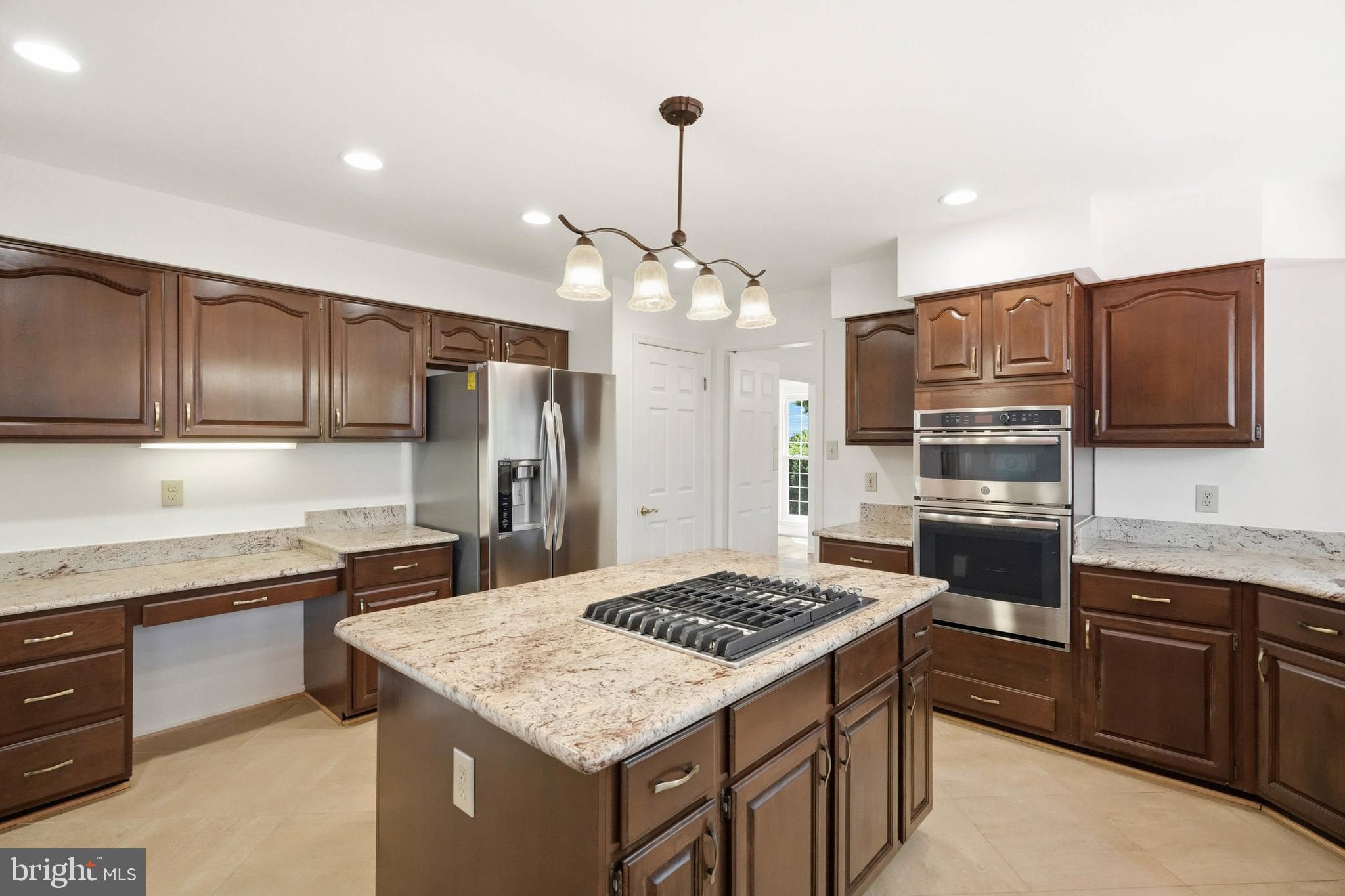BURLEIGH MANOR - Residential