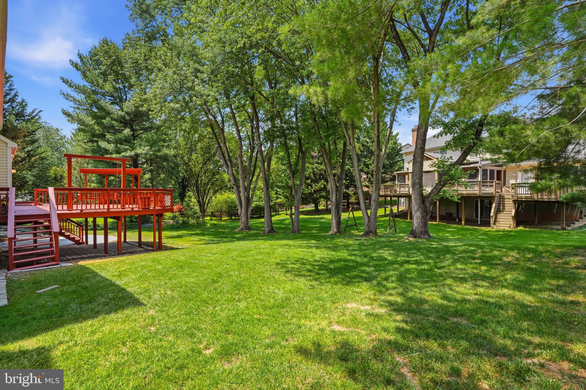 BURLEIGH MANOR - Residential