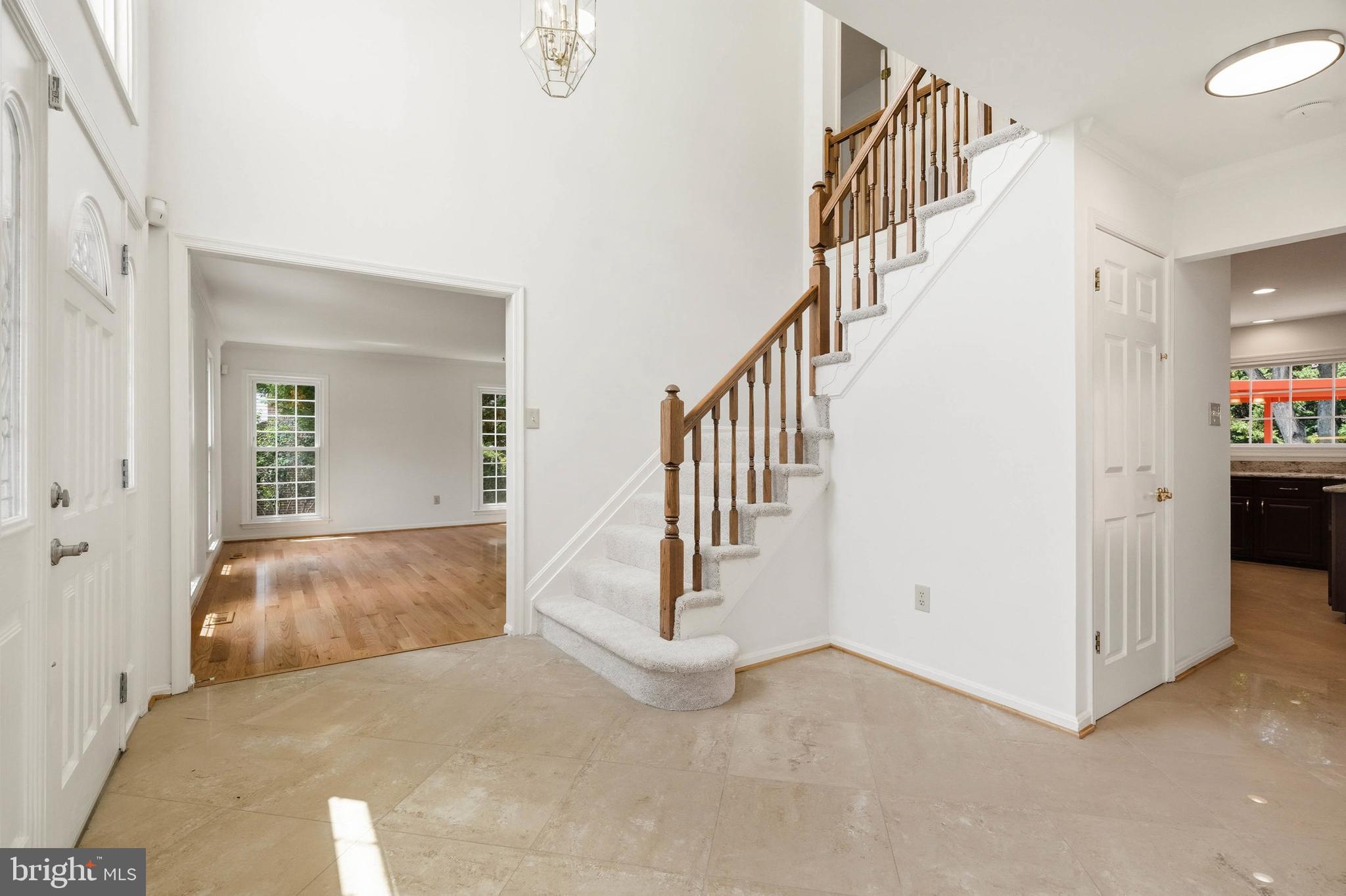 BURLEIGH MANOR - Residential
