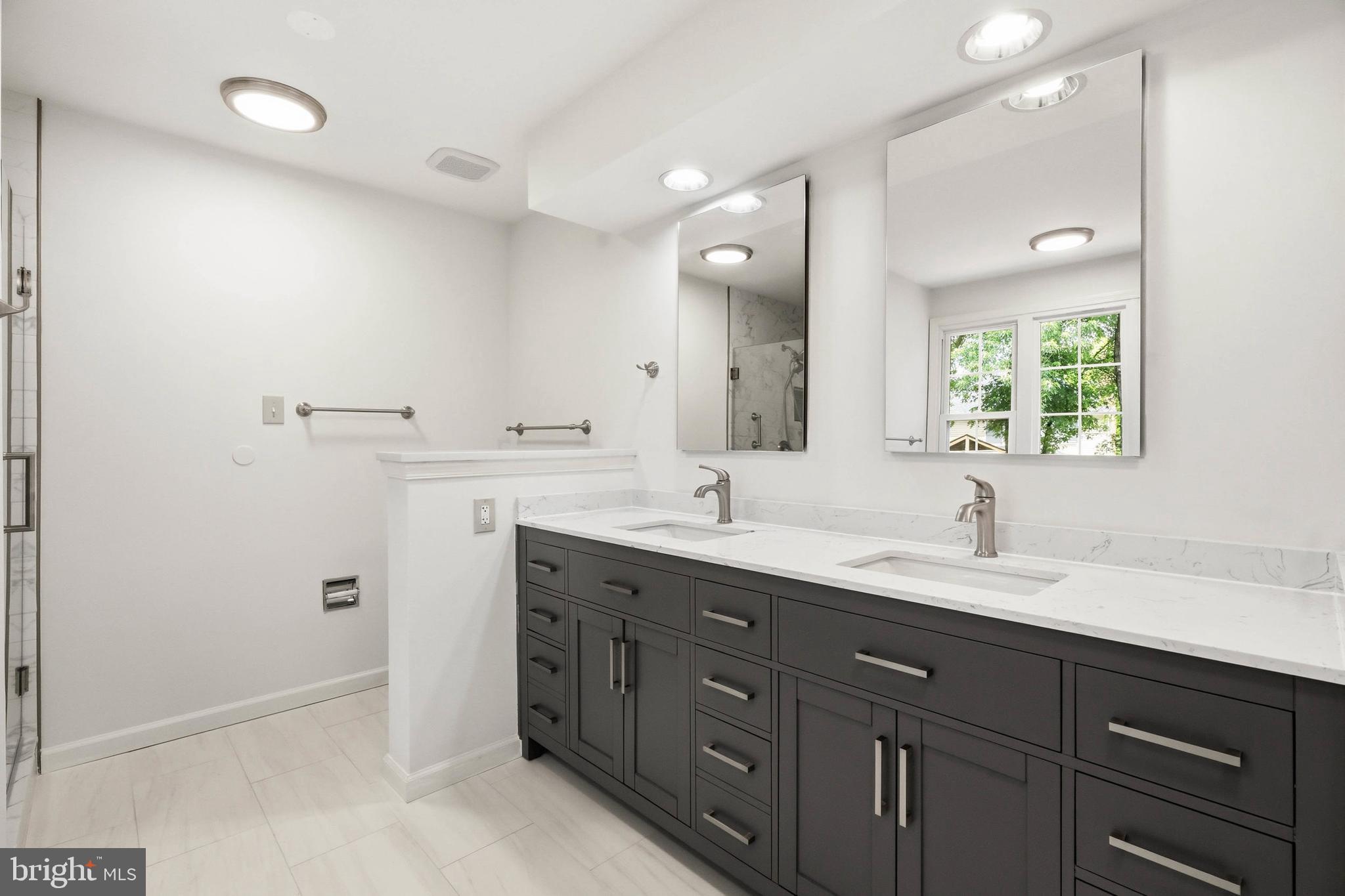 BURLEIGH MANOR - Residential
