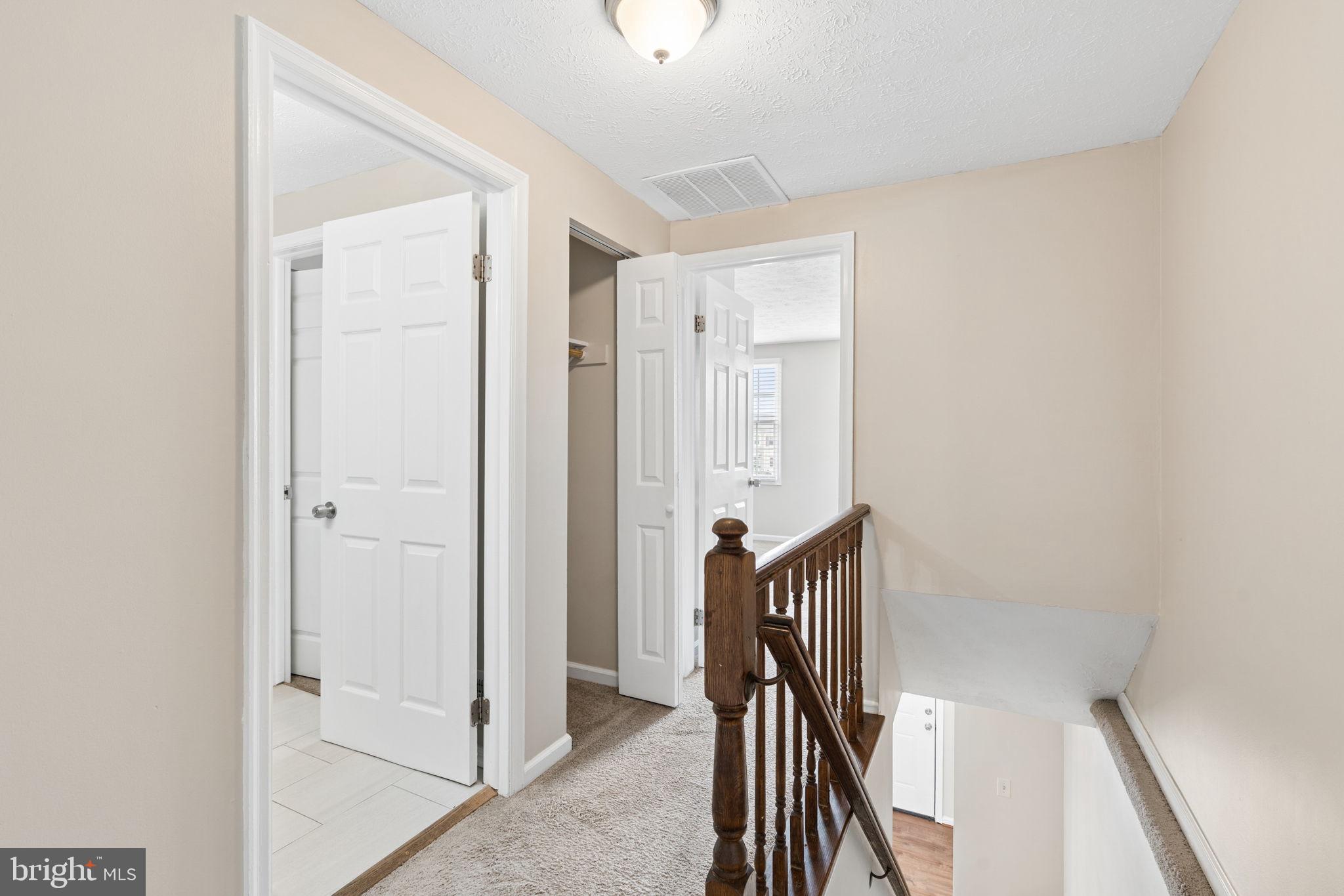 SADDLE CREEK - Residential