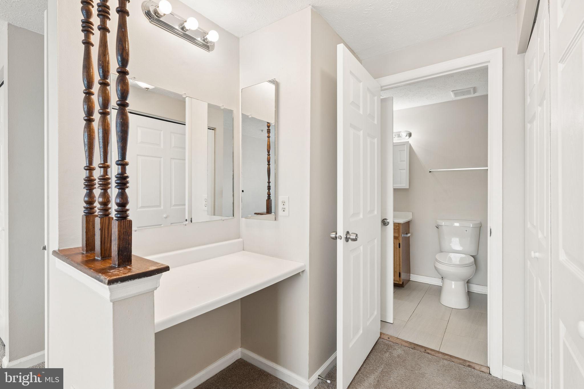 SADDLE CREEK - Residential