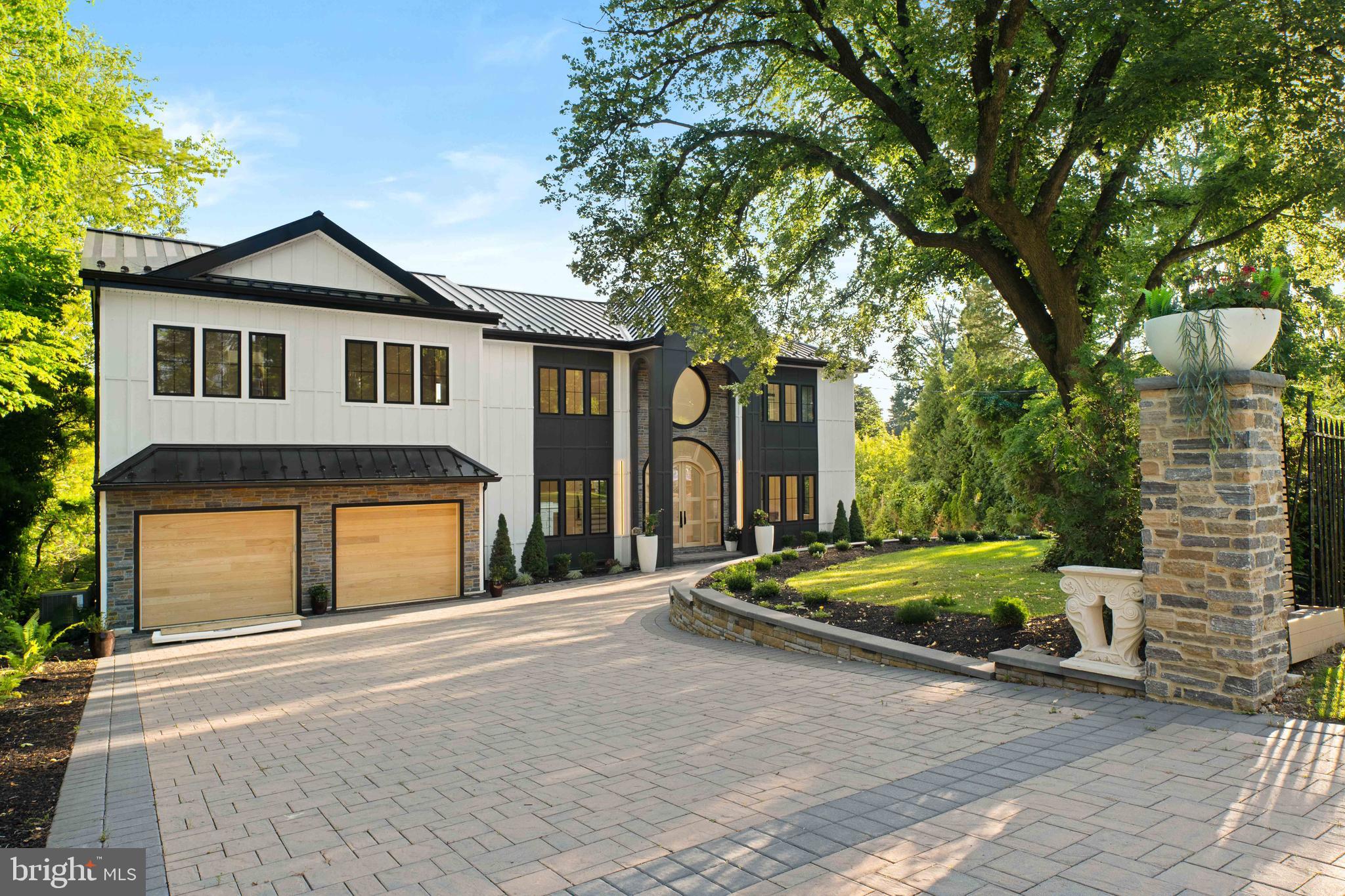CHESTNUT HILL - Residential
