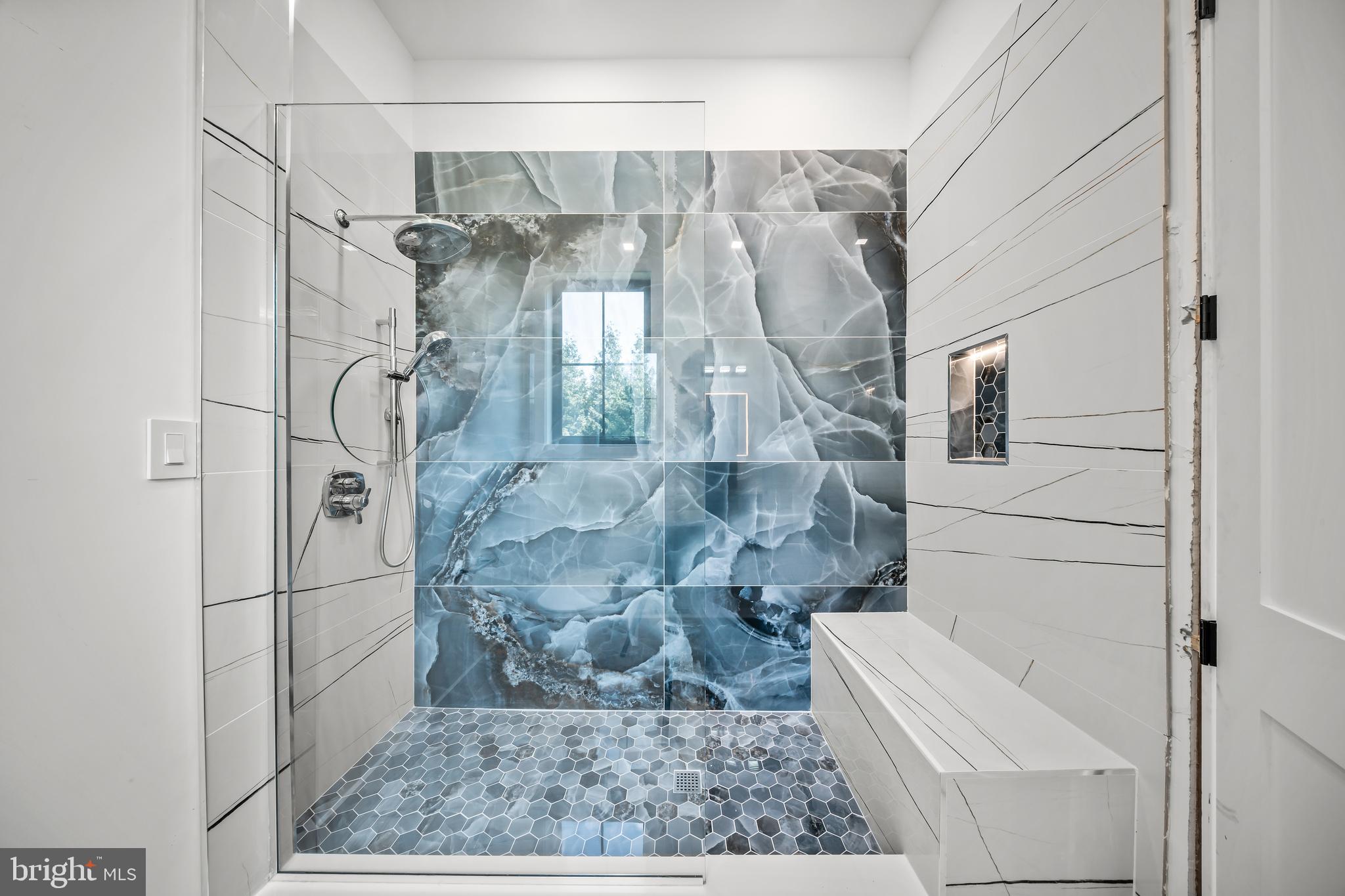 CHESTNUT HILL - Residential