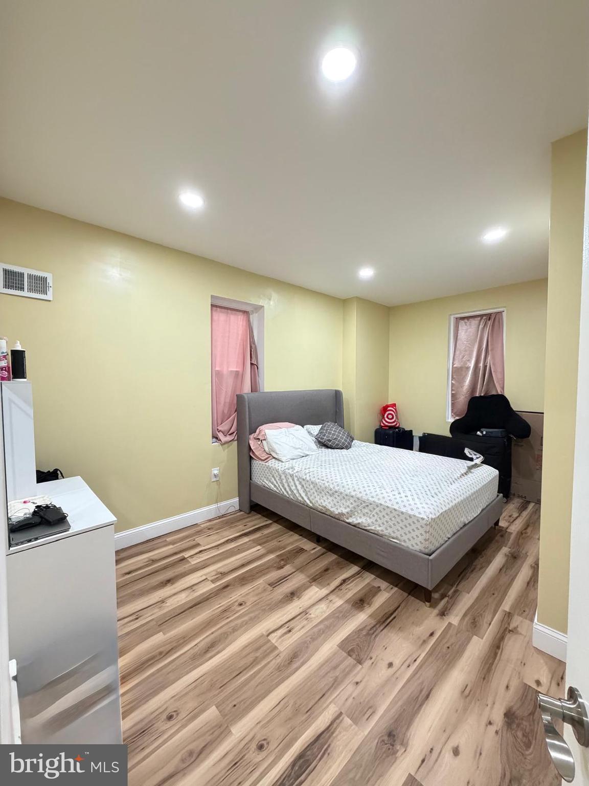 COBBS CREEK - Residential