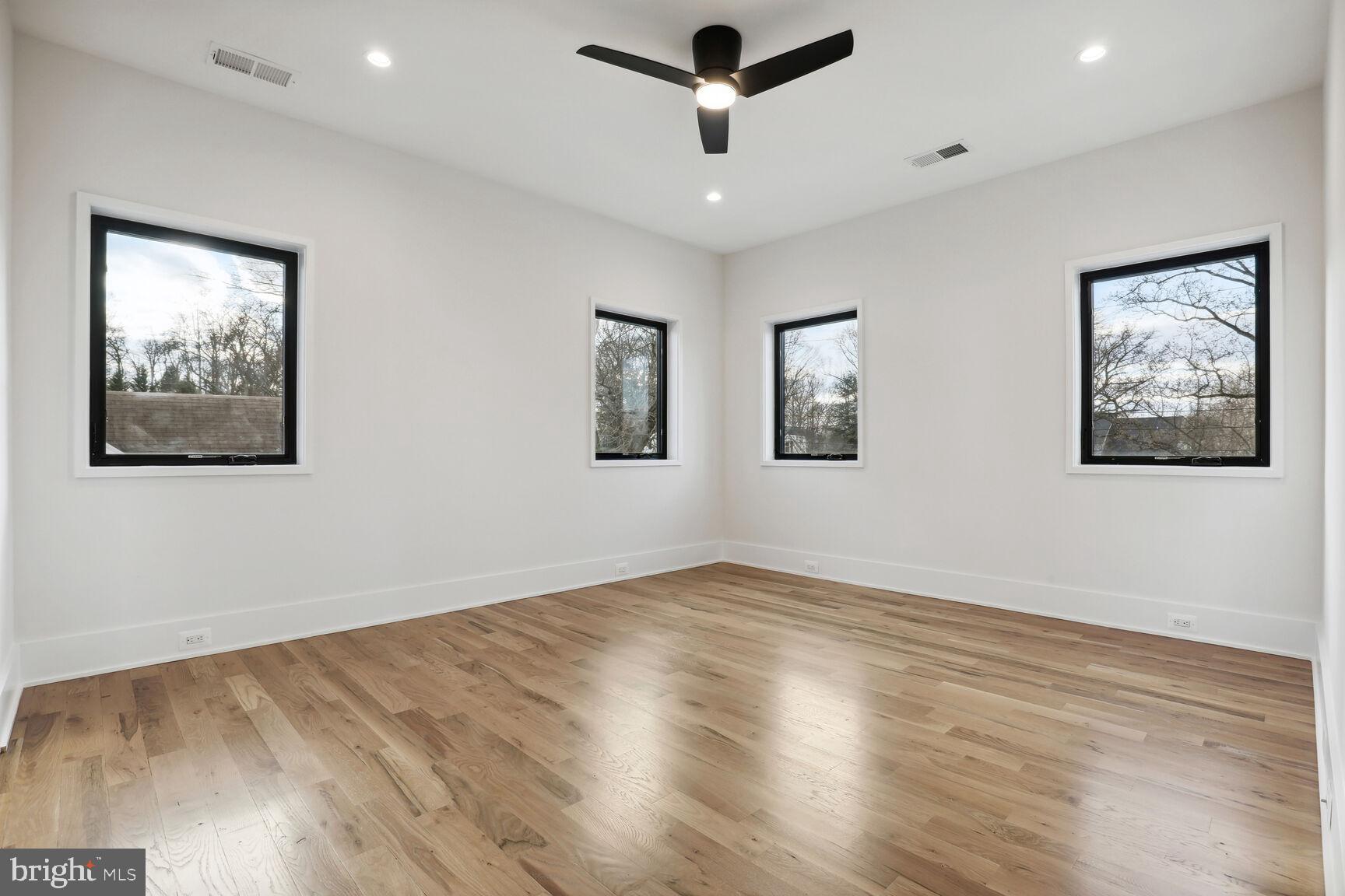 FRANKLIN PARK - Residential
