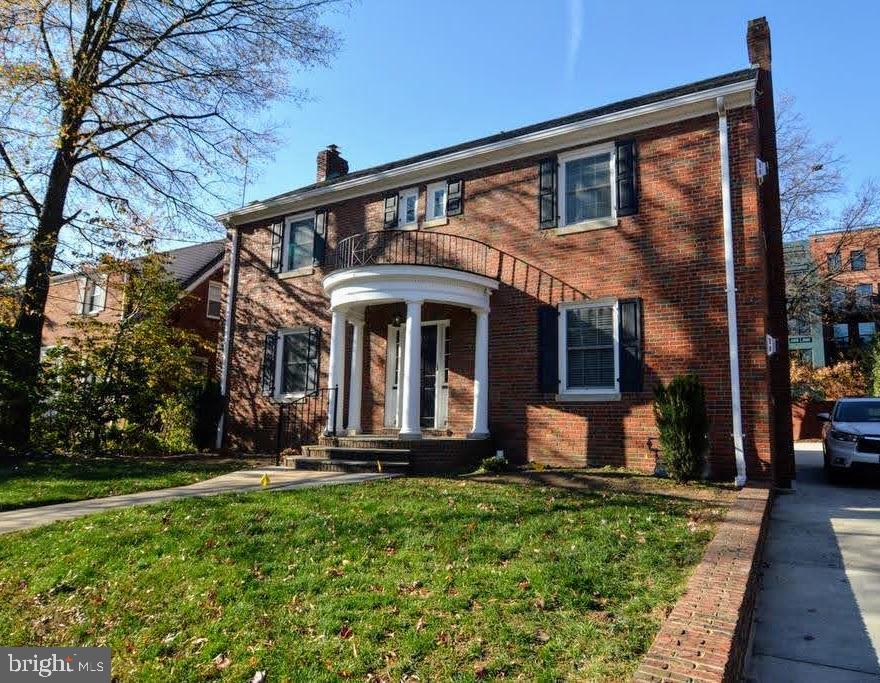 CLARENDON - Residential Income