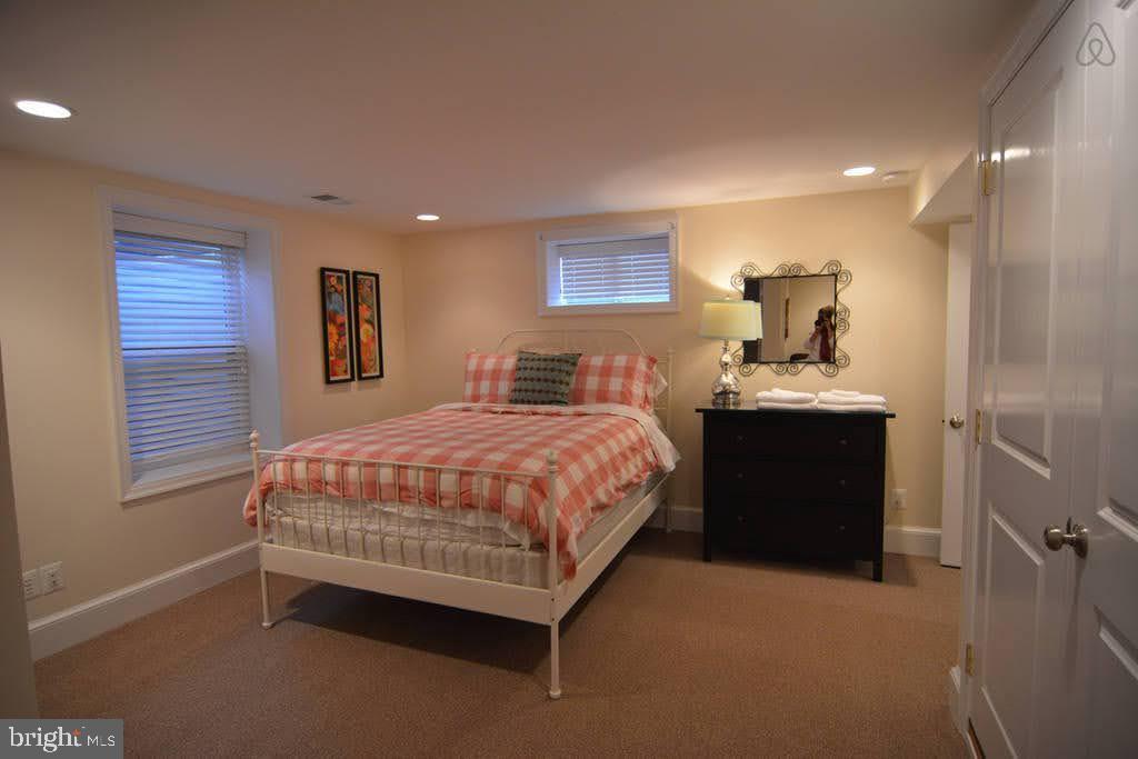 CLARENDON - Residential Income