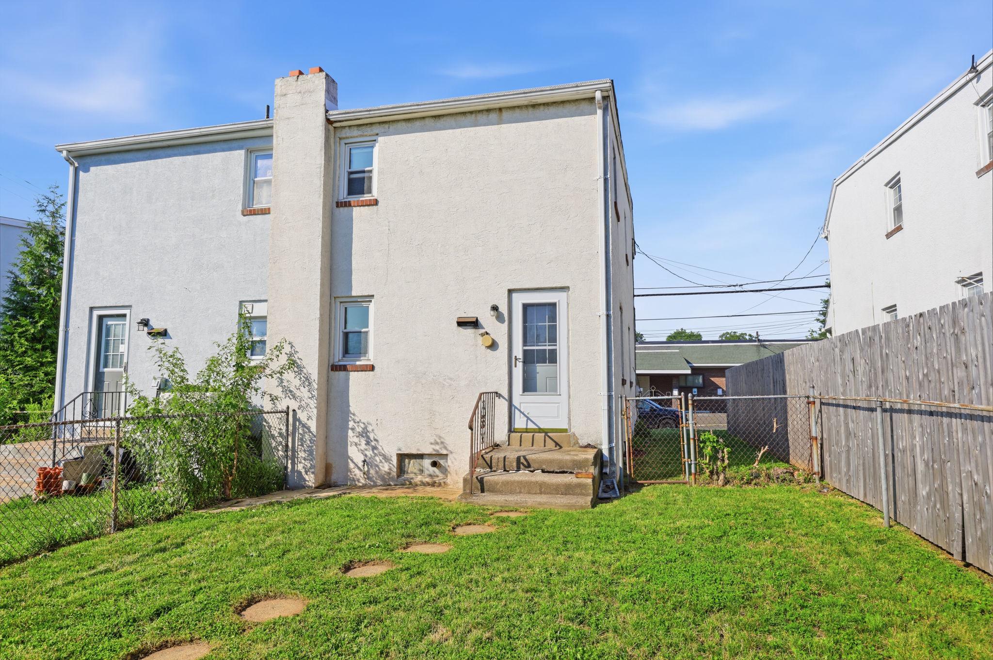 DOYLESTOWN BORO - Residential