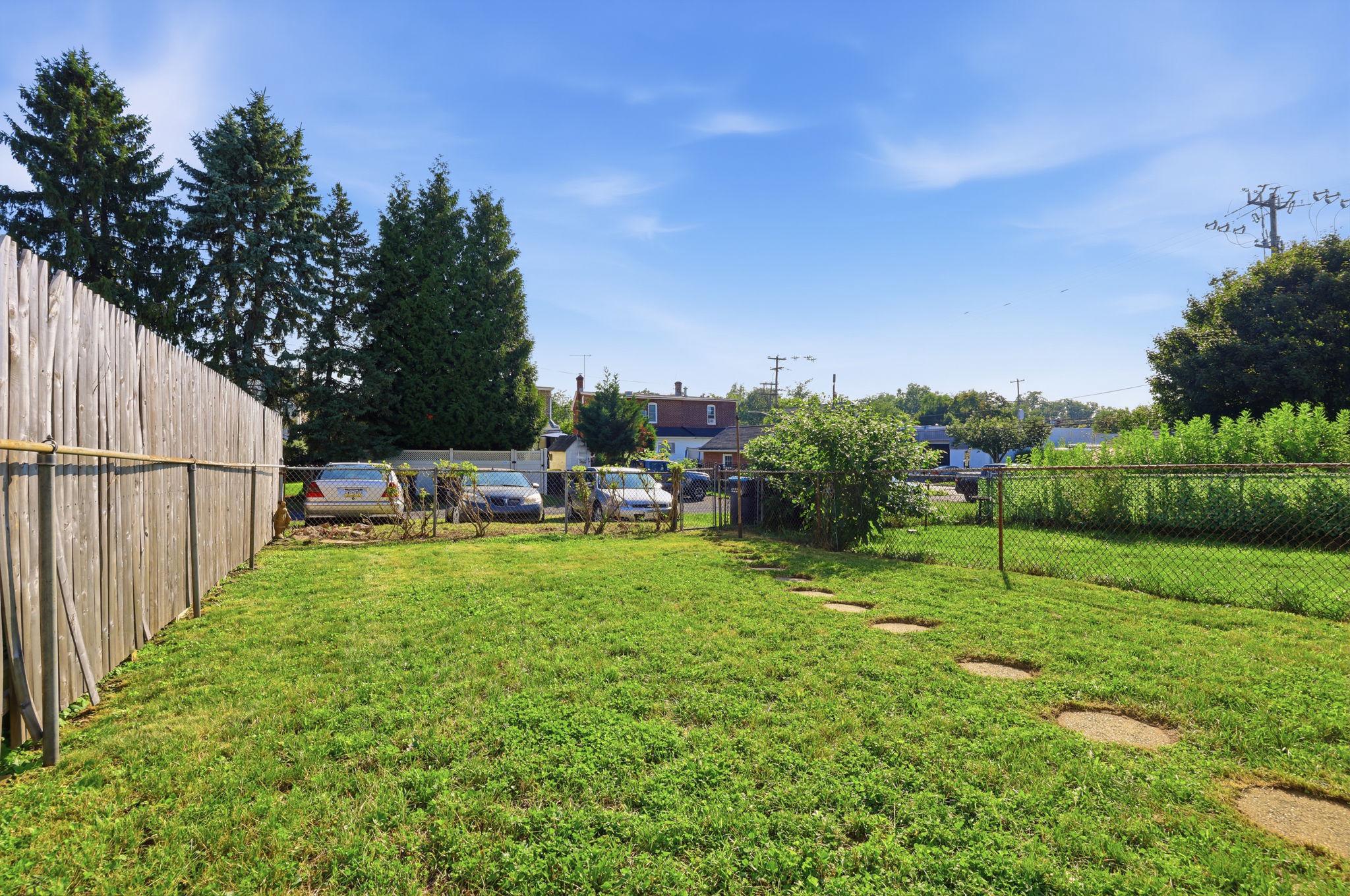 DOYLESTOWN BORO - Residential