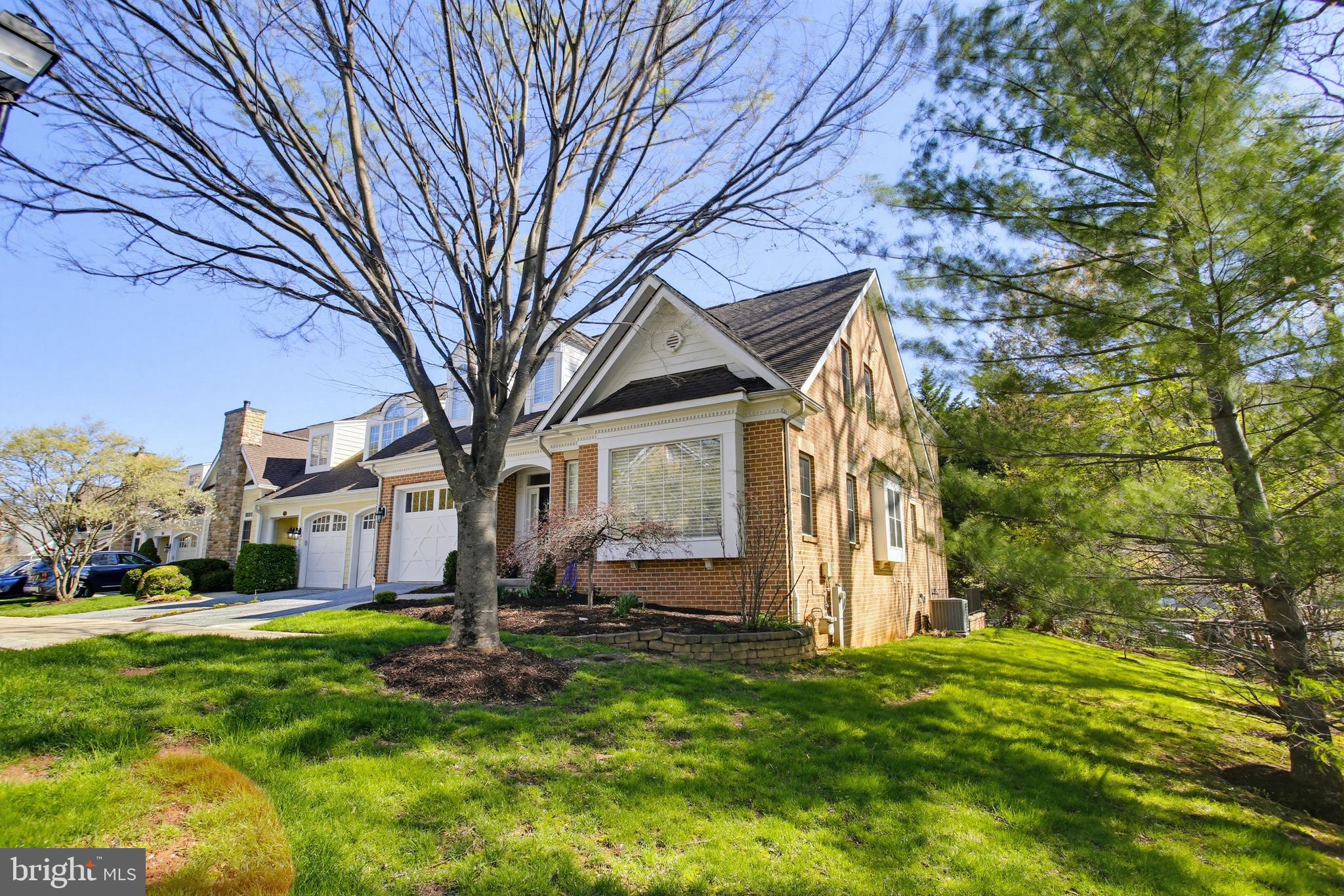 DUNLOY TOWNHOME - Residential