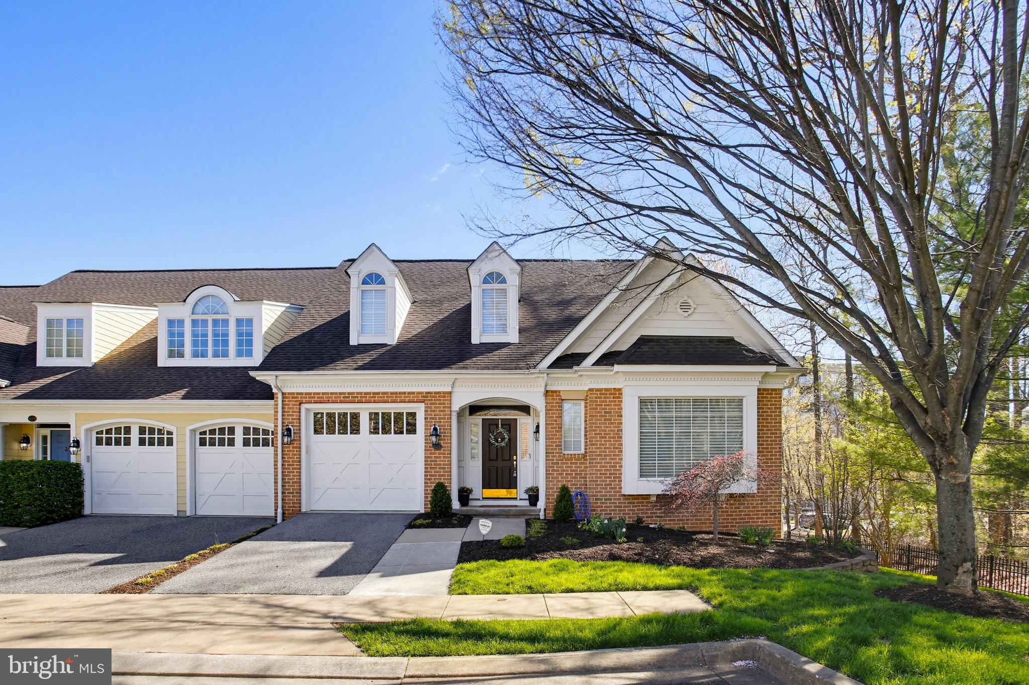 DUNLOY TOWNHOME - Residential