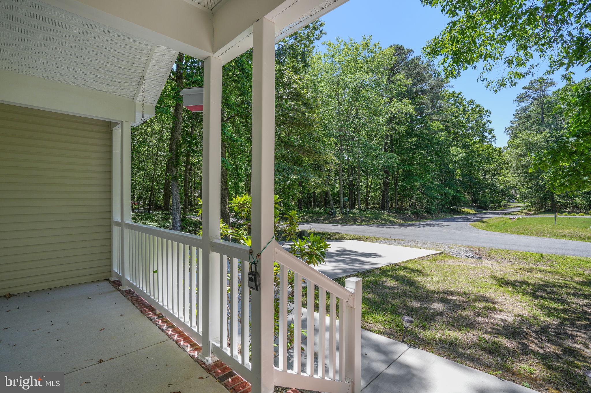CAPTAIN'S COVE - Residential