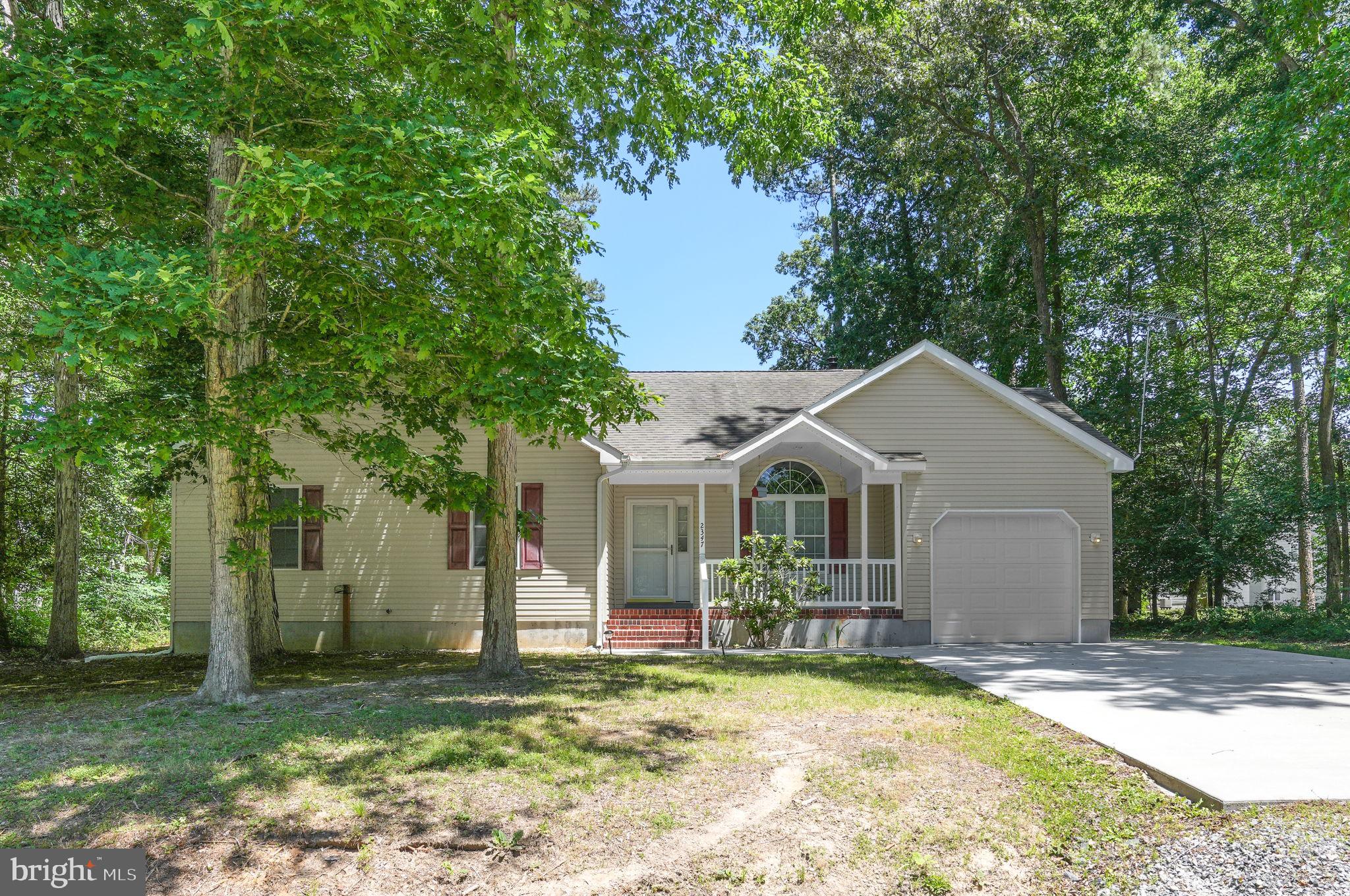 CAPTAIN'S COVE - Residential