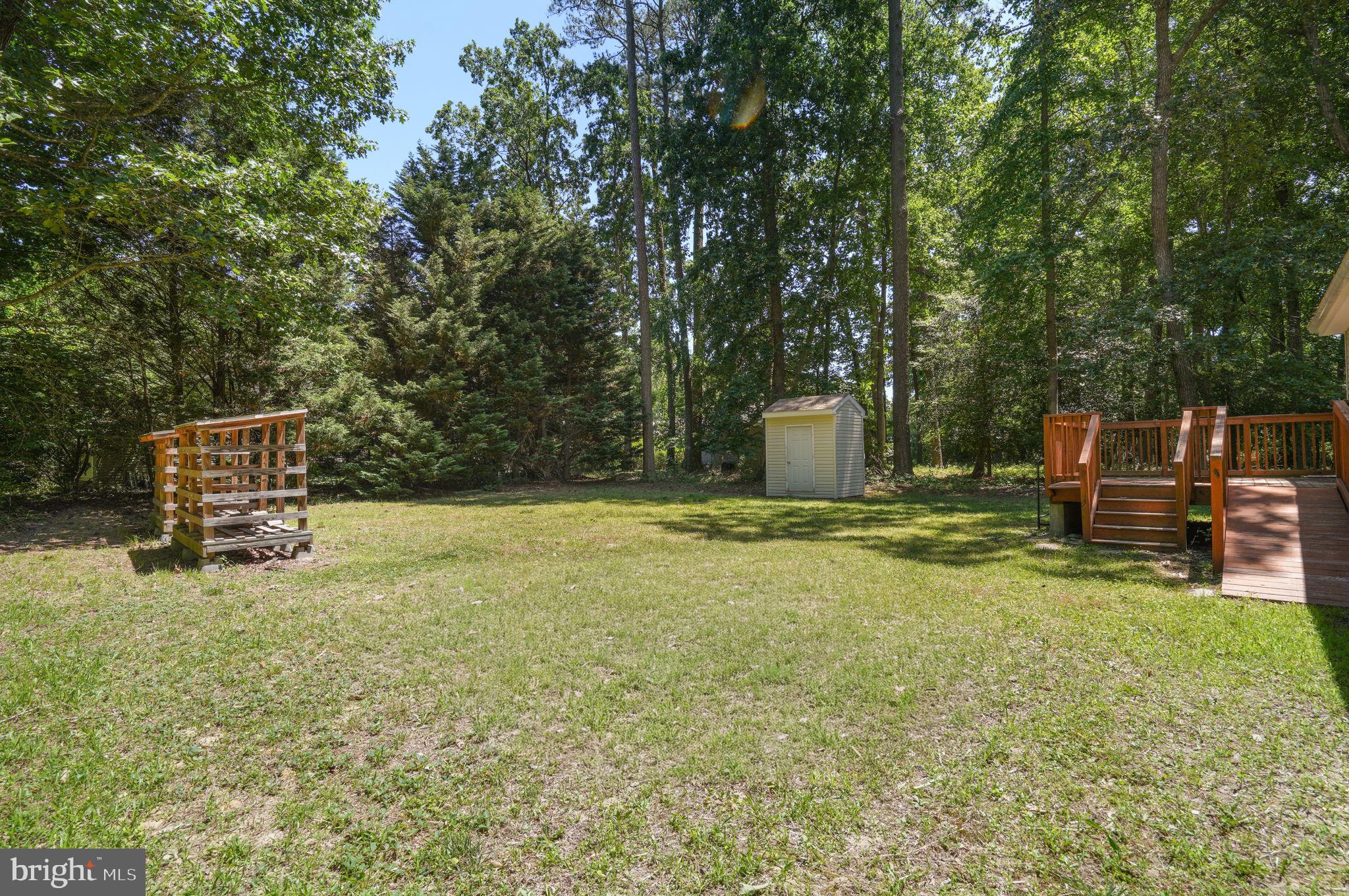 CAPTAIN'S COVE - Residential
