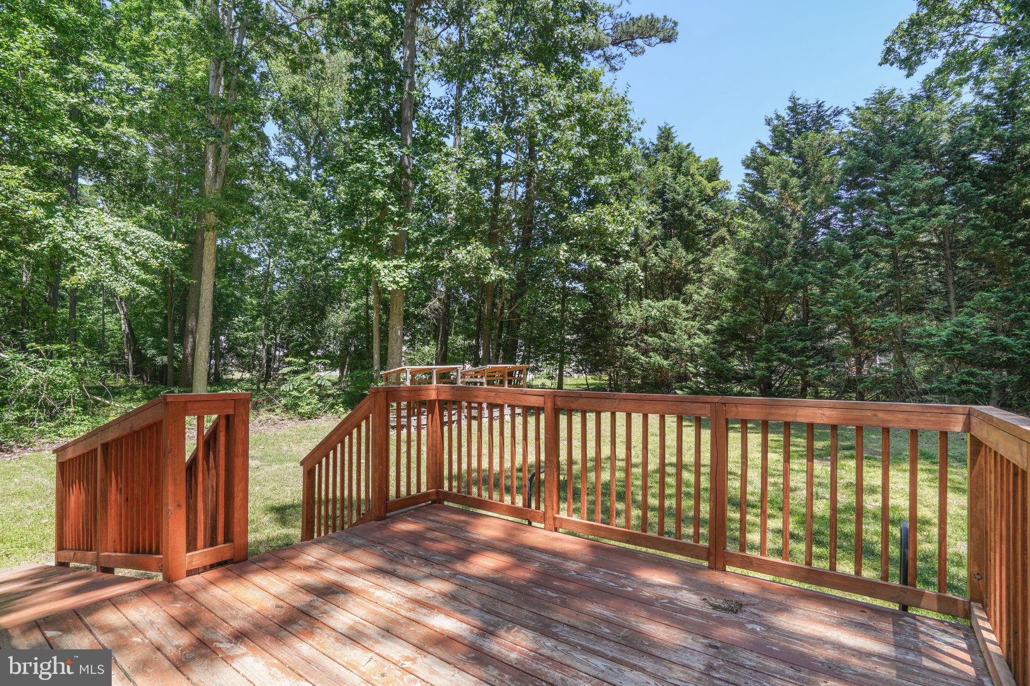 CAPTAIN'S COVE - Residential