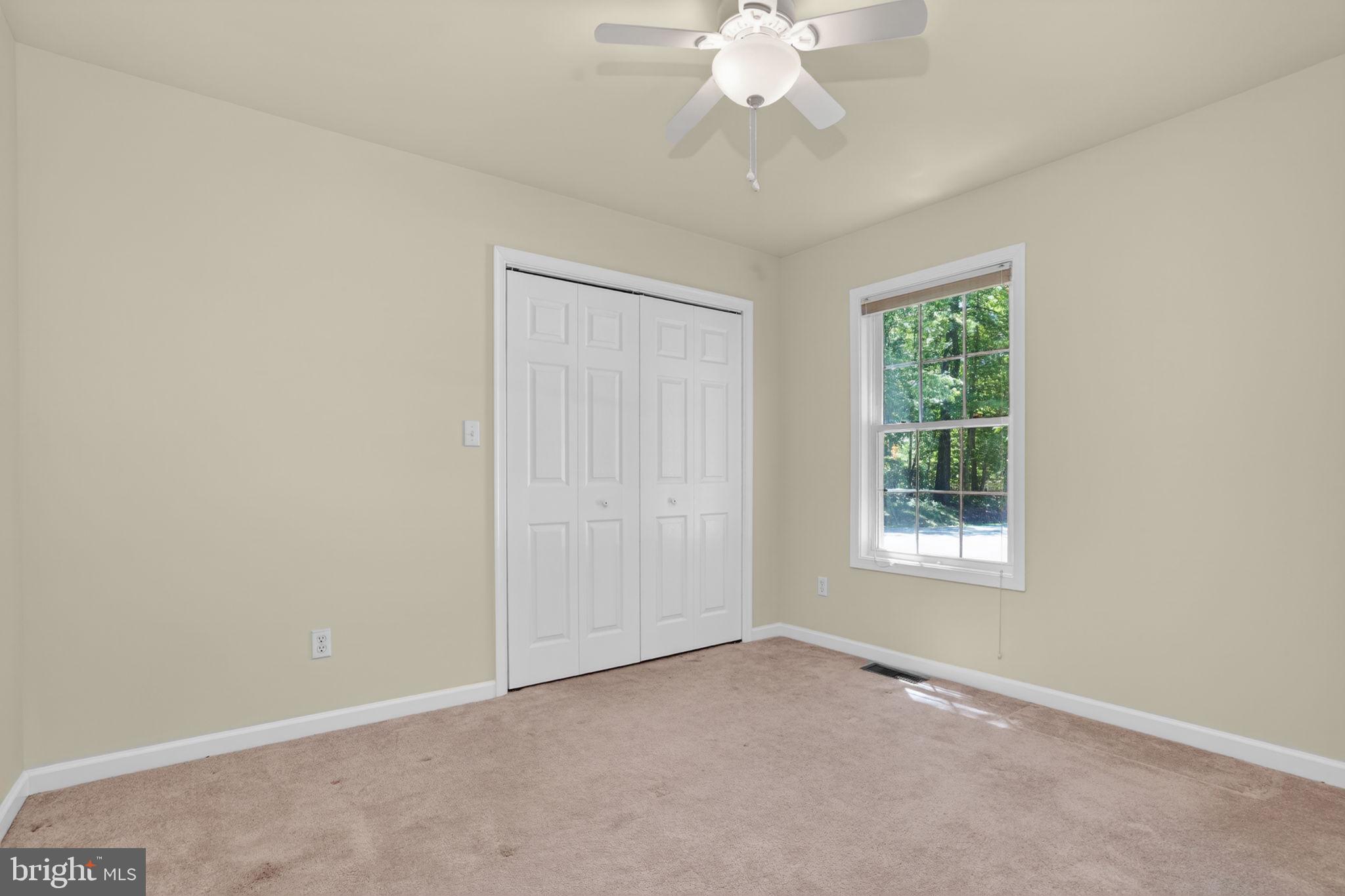 CAPTAIN'S COVE - Residential