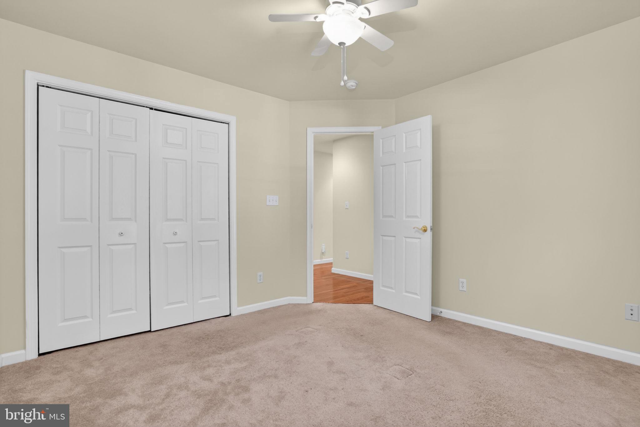CAPTAIN'S COVE - Residential
