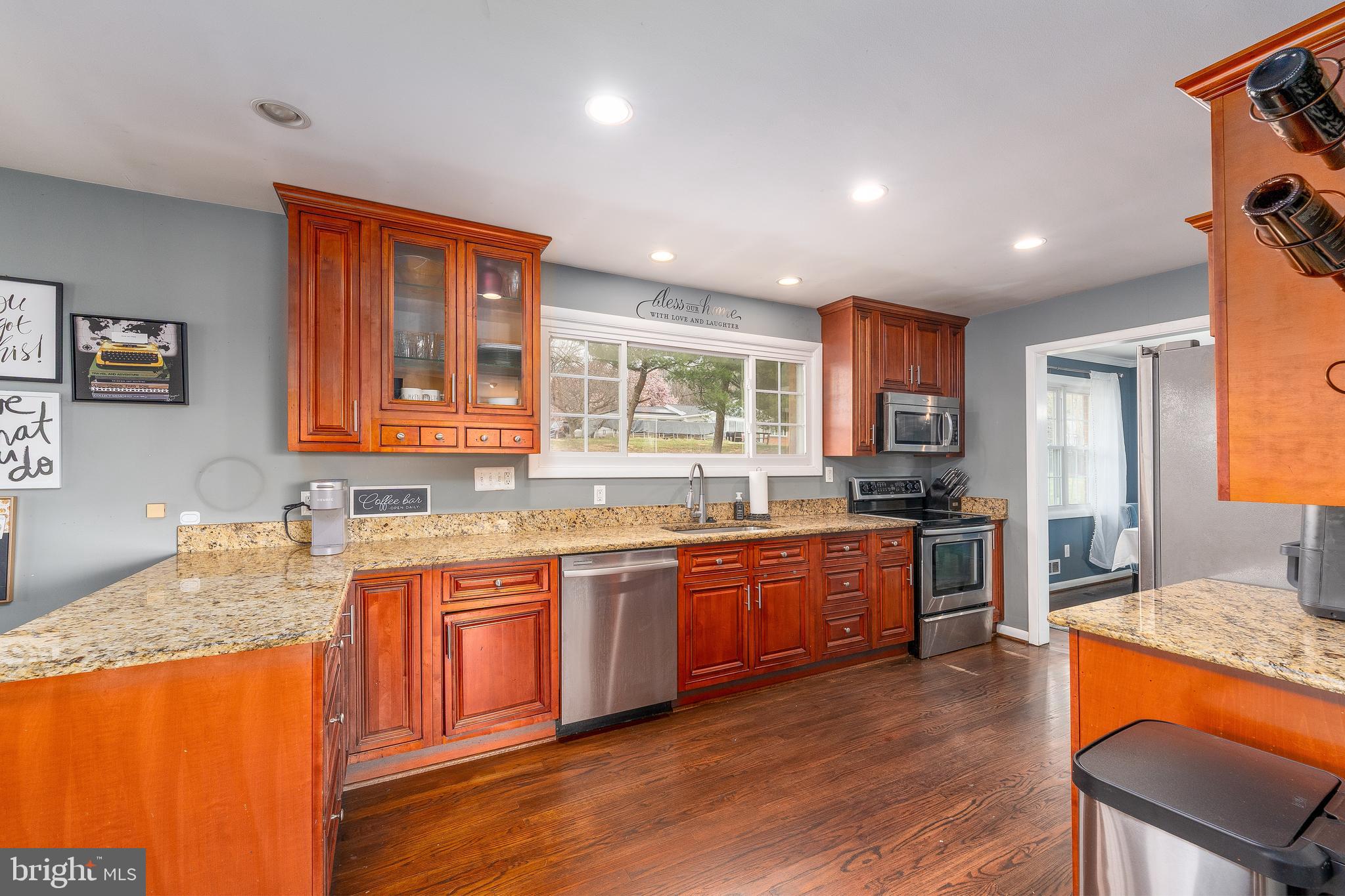 CHESTNUT HILL - Residential