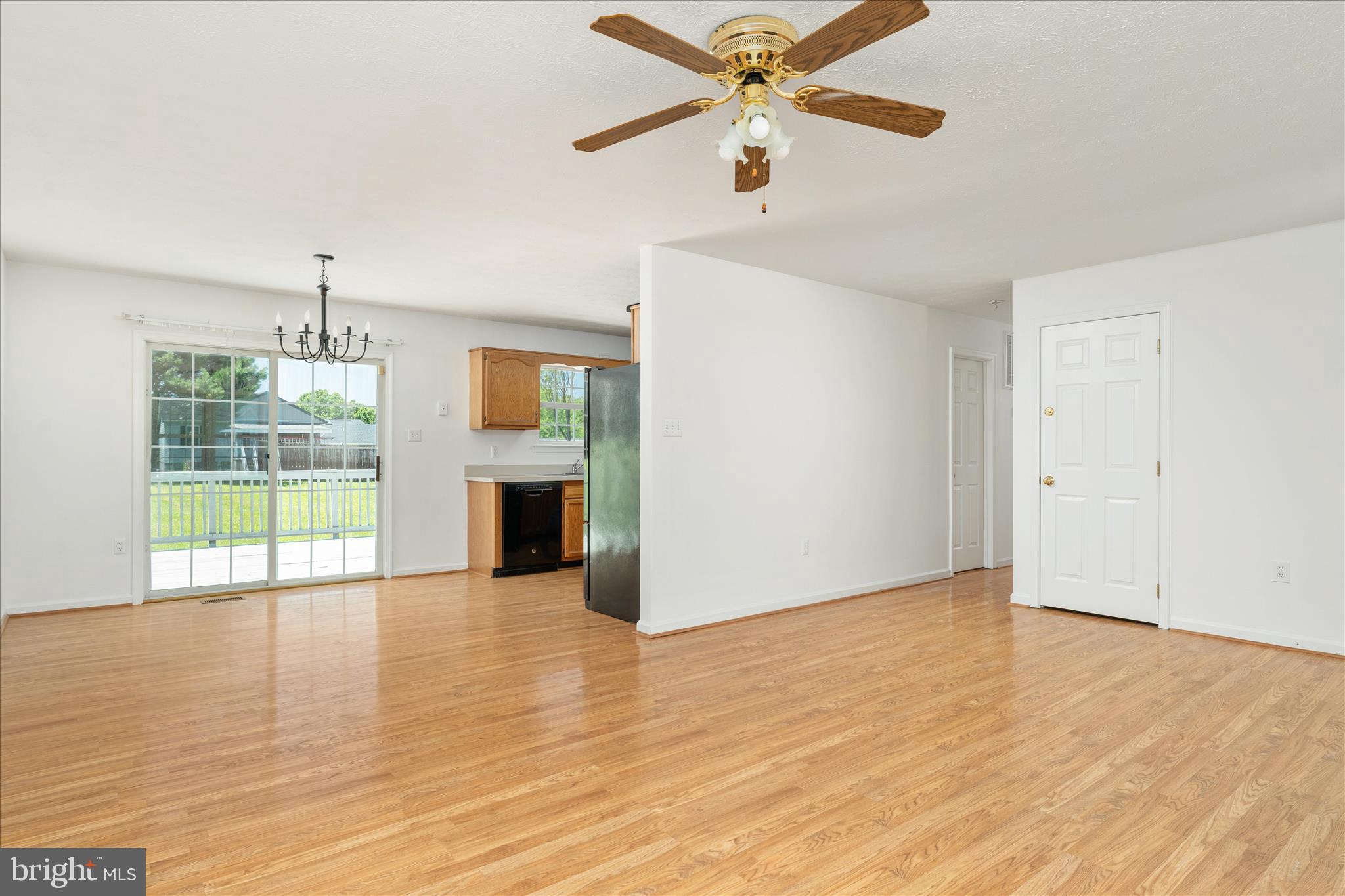 HILLVIEW SUBDIVI - Residential