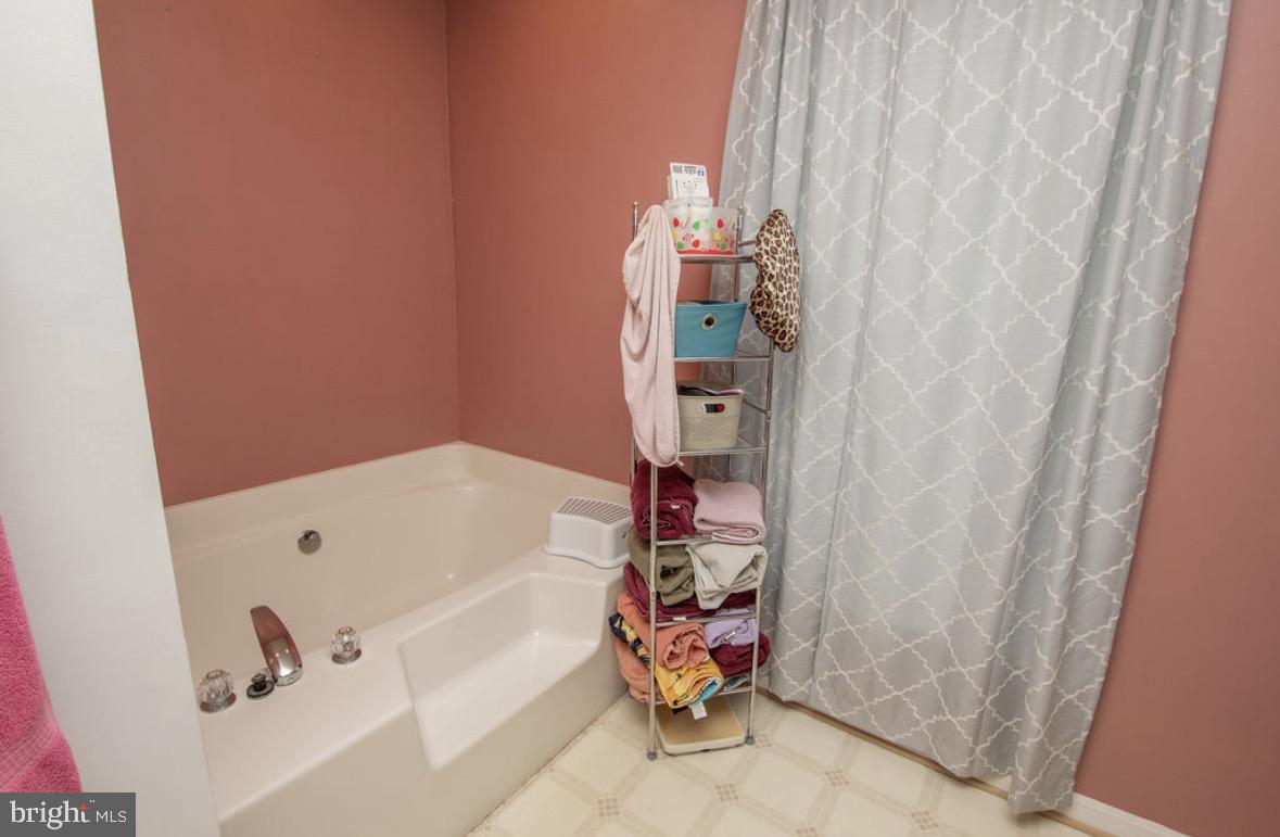 SOMERSET LANDING - Residential