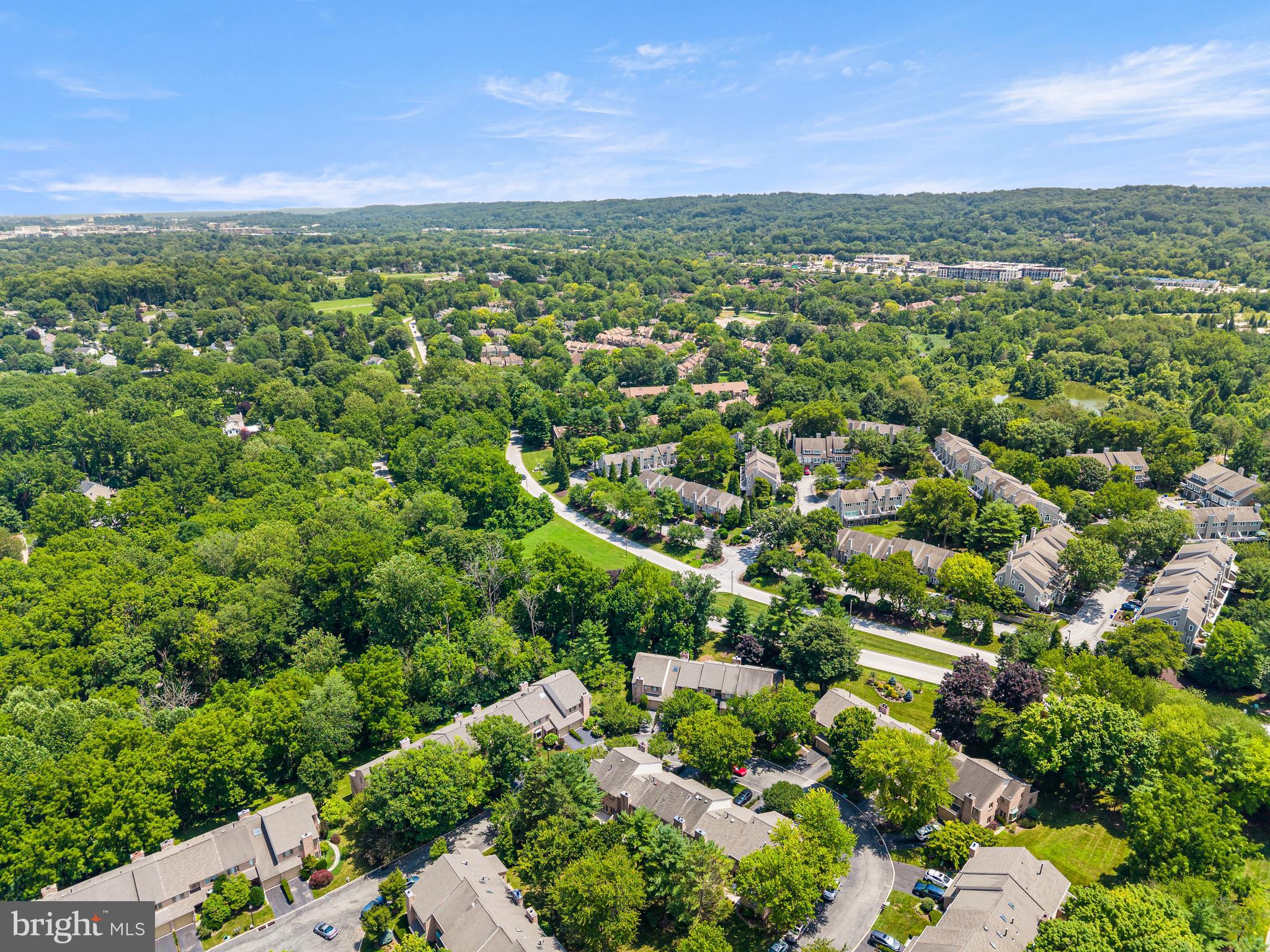 QUARTERS - Residential