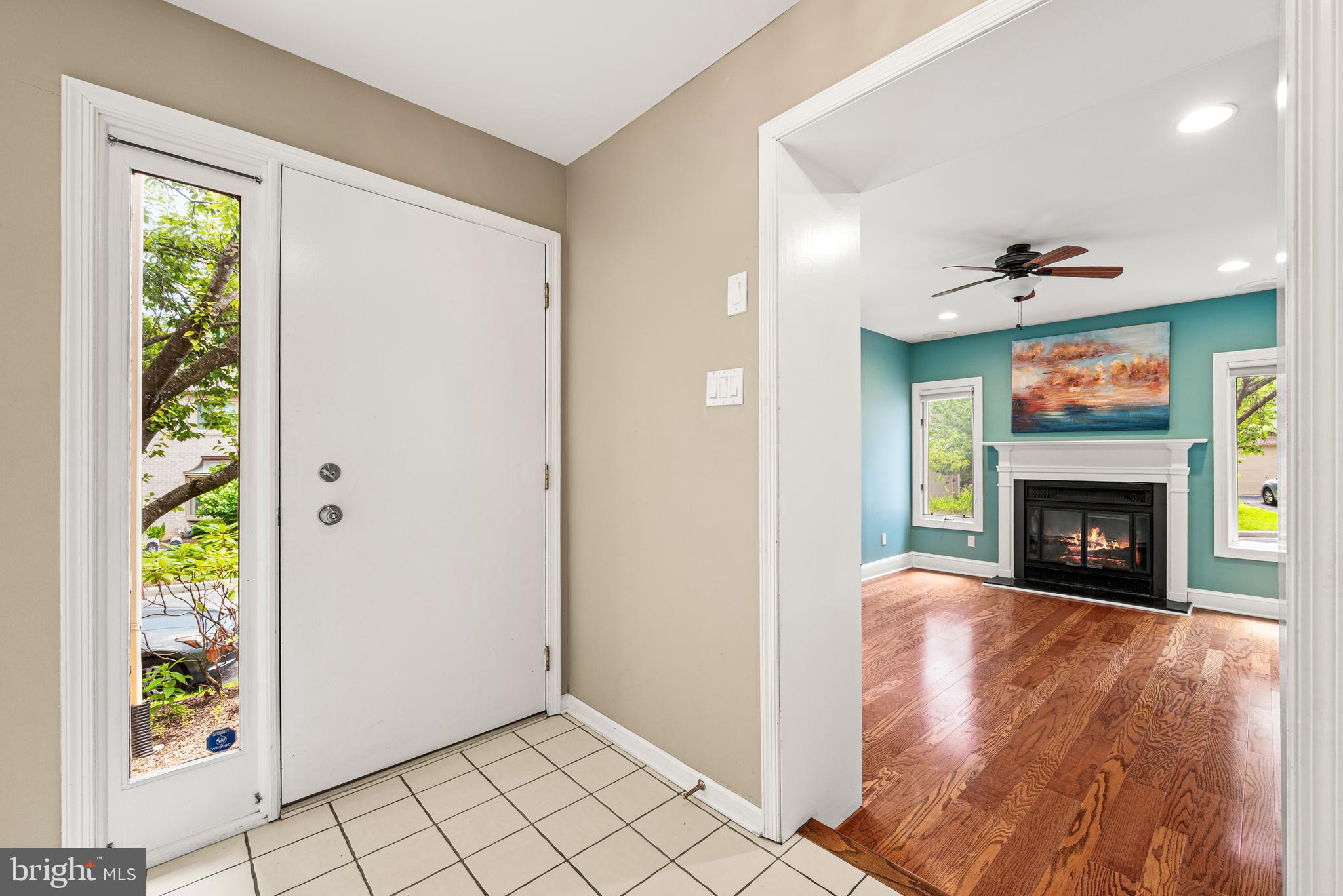 QUARTERS - Residential