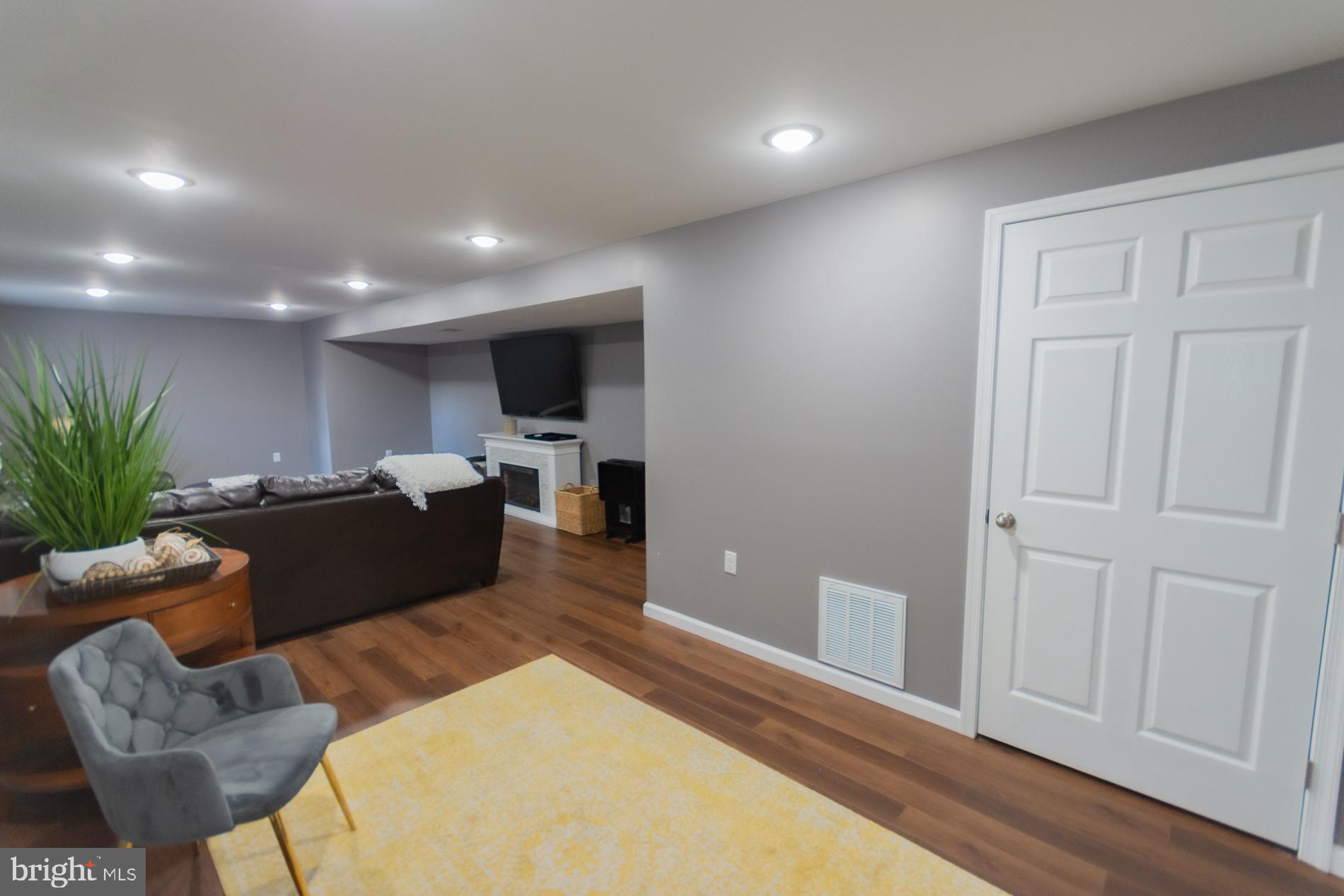 THE GALLERY - Residential