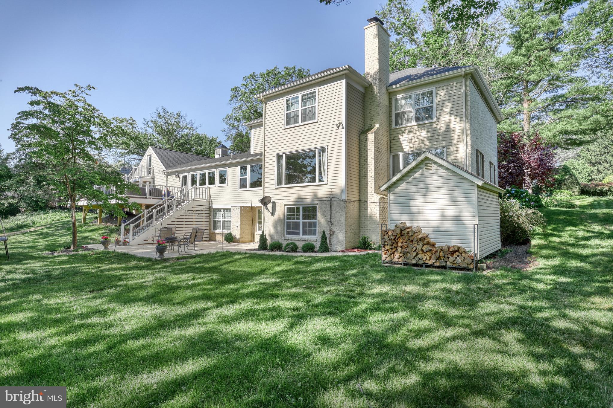 POINT RIDGE FARMS - Residential
