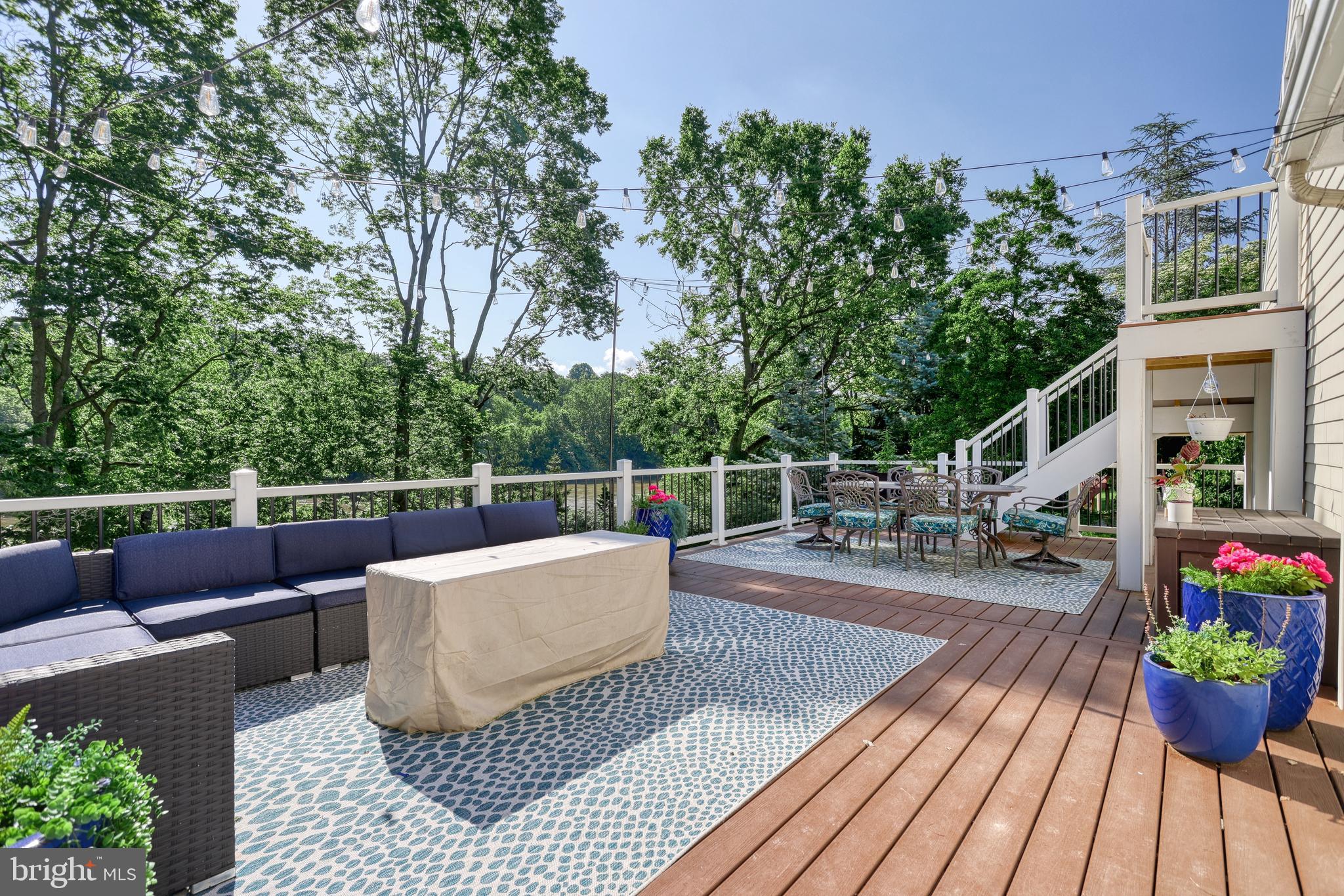 POINT RIDGE FARMS - Residential