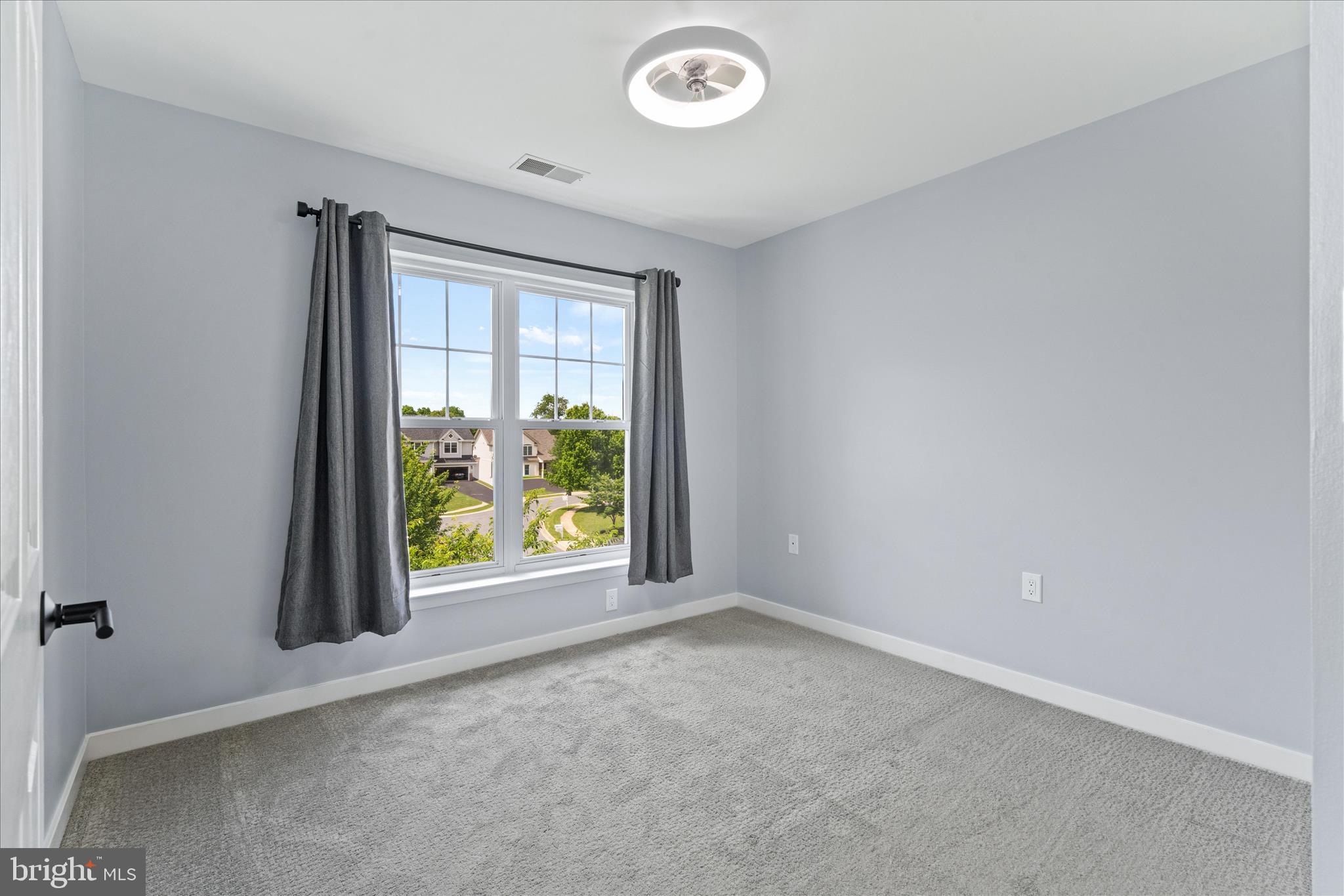THE MEADOW AT NEW MARKET - Residential