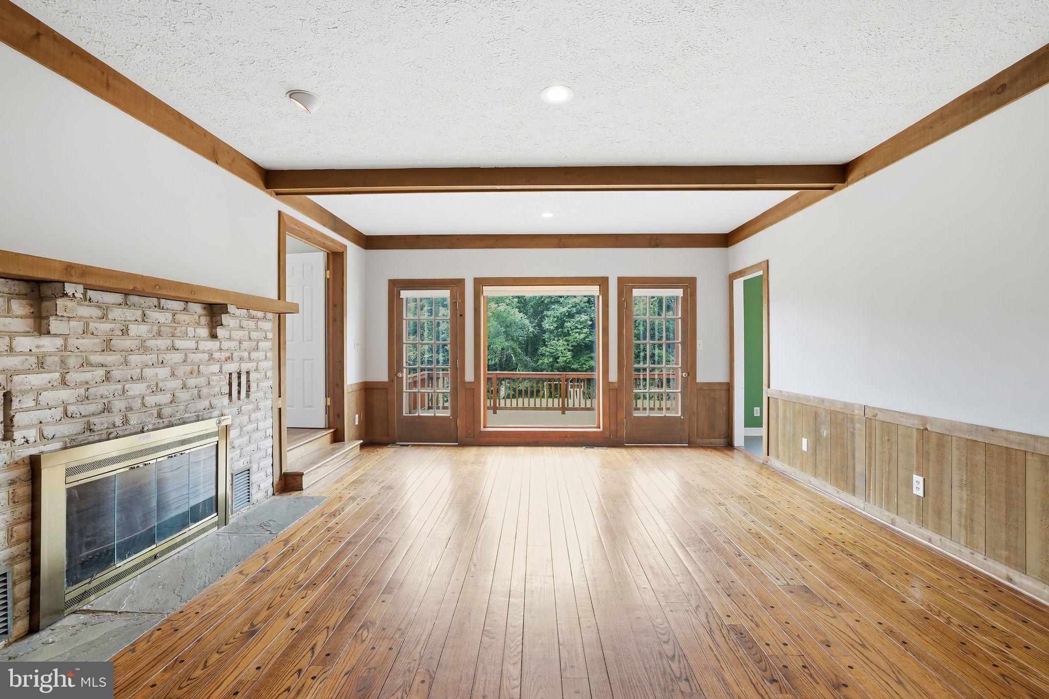 HARVEST HUNT FARM - Residential