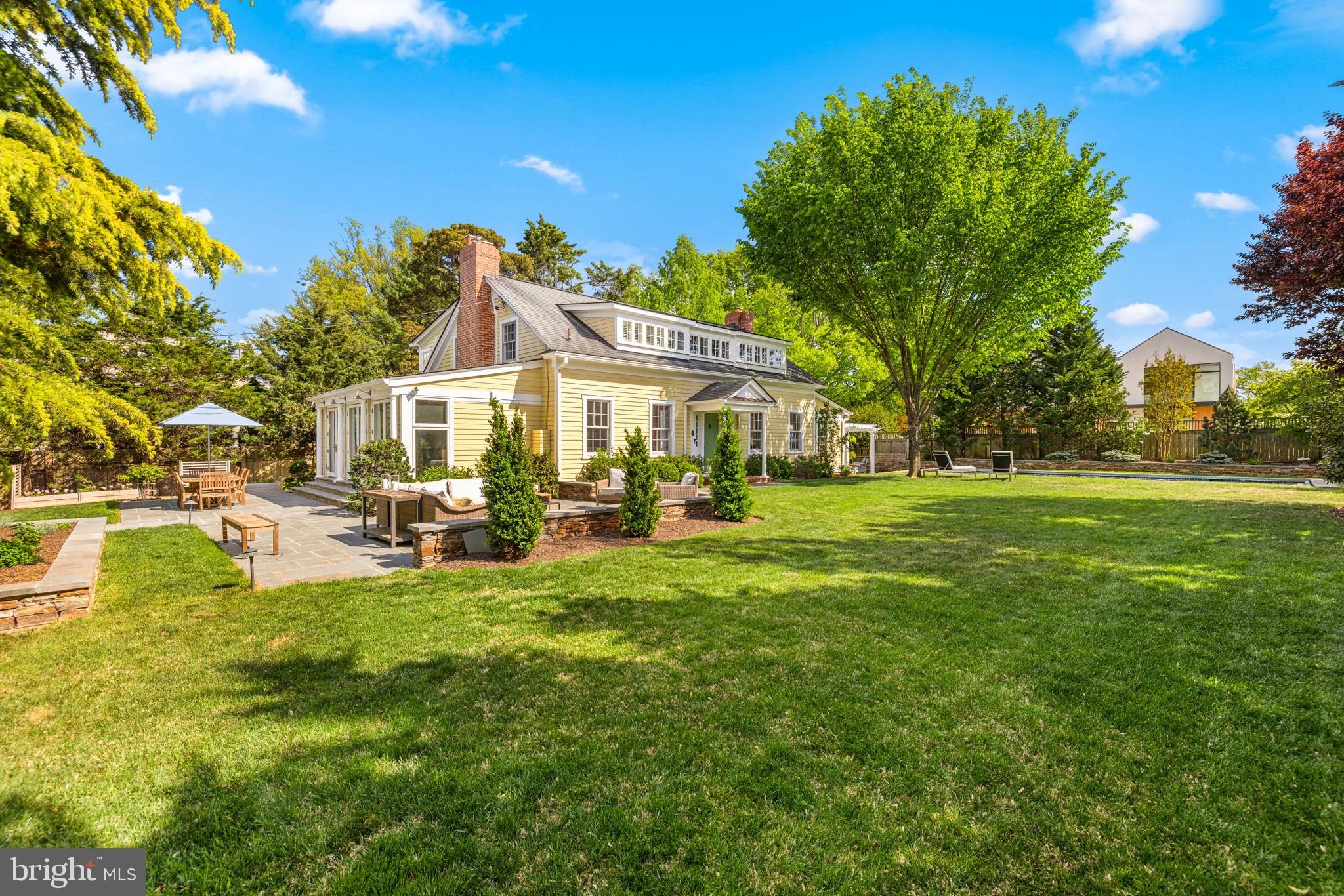 CLEVELAND PARK - Residential