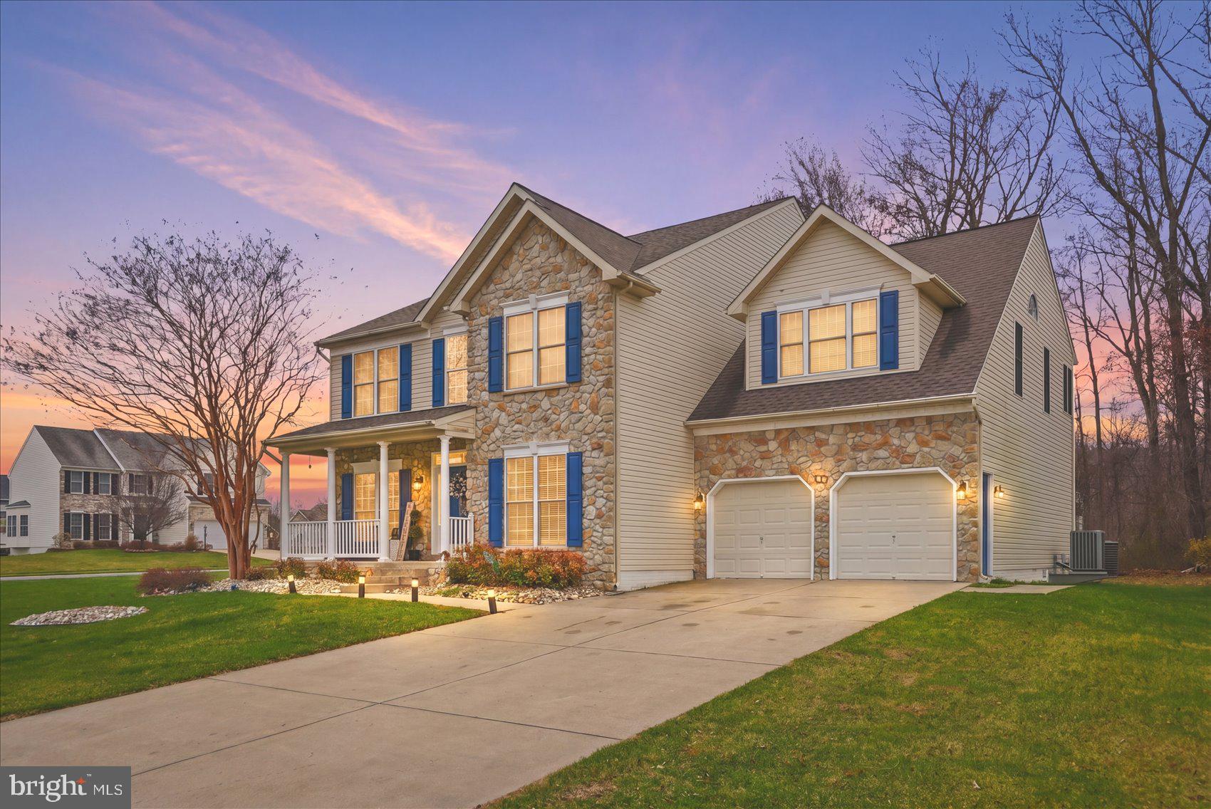 **Price Reduction**
Spacious 5-bedroom, 3 full and 1 half bath home situated on a 0.42-acre corner lot. This property features an open floor plan with beautifully custom-painted interiors throughout and generous living space ideal for everyday living and entertaining. The fully finished basement includes a private in-law suite, offering flexibility for extended family or guests. A rare opportunity to own a well-maintained, expansive home in a desirable location.