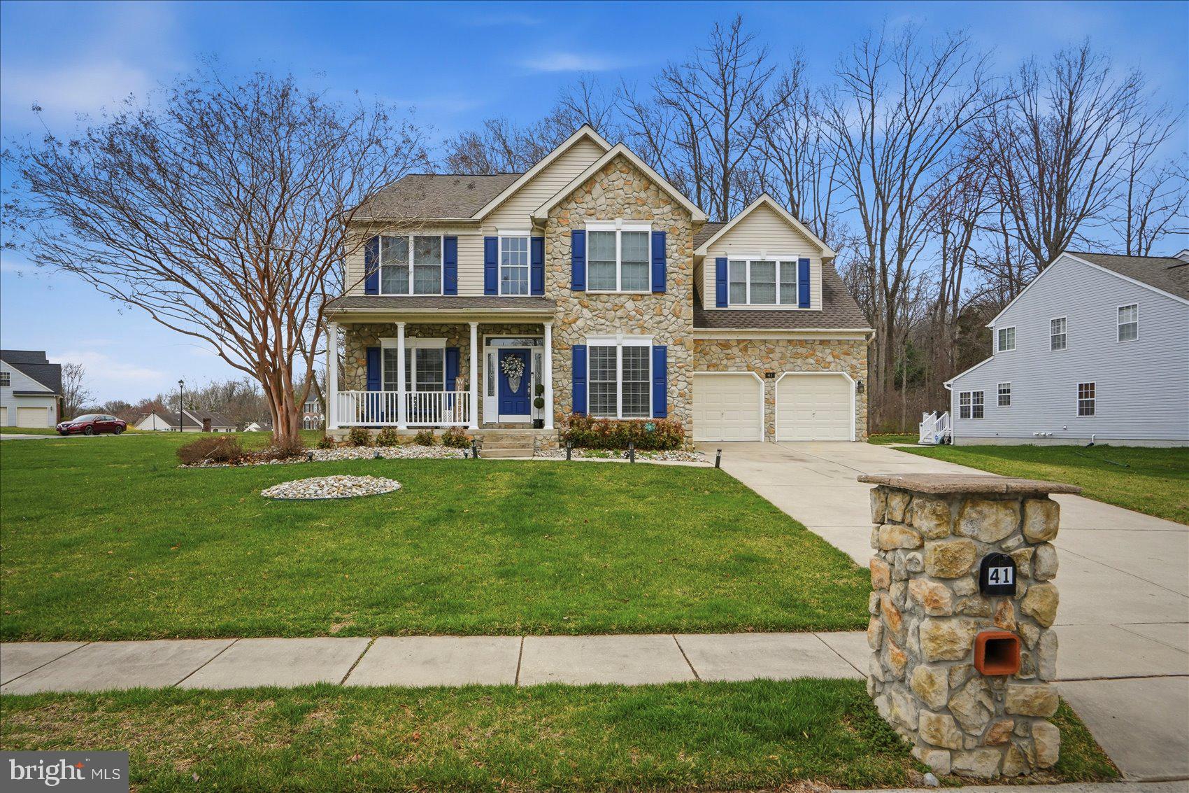**Price Reduction**
Spacious 5-bedroom, 3 full and 1 half bath home situated on a 0.42-acre corner lot. This property features an open floor plan with beautifully custom-painted interiors throughout and generous living space ideal for everyday living and entertaining. The fully finished basement includes a private in-law suite, offering flexibility for extended family or guests. A rare opportunity to own a well-maintained, expansive home in a desirable location.