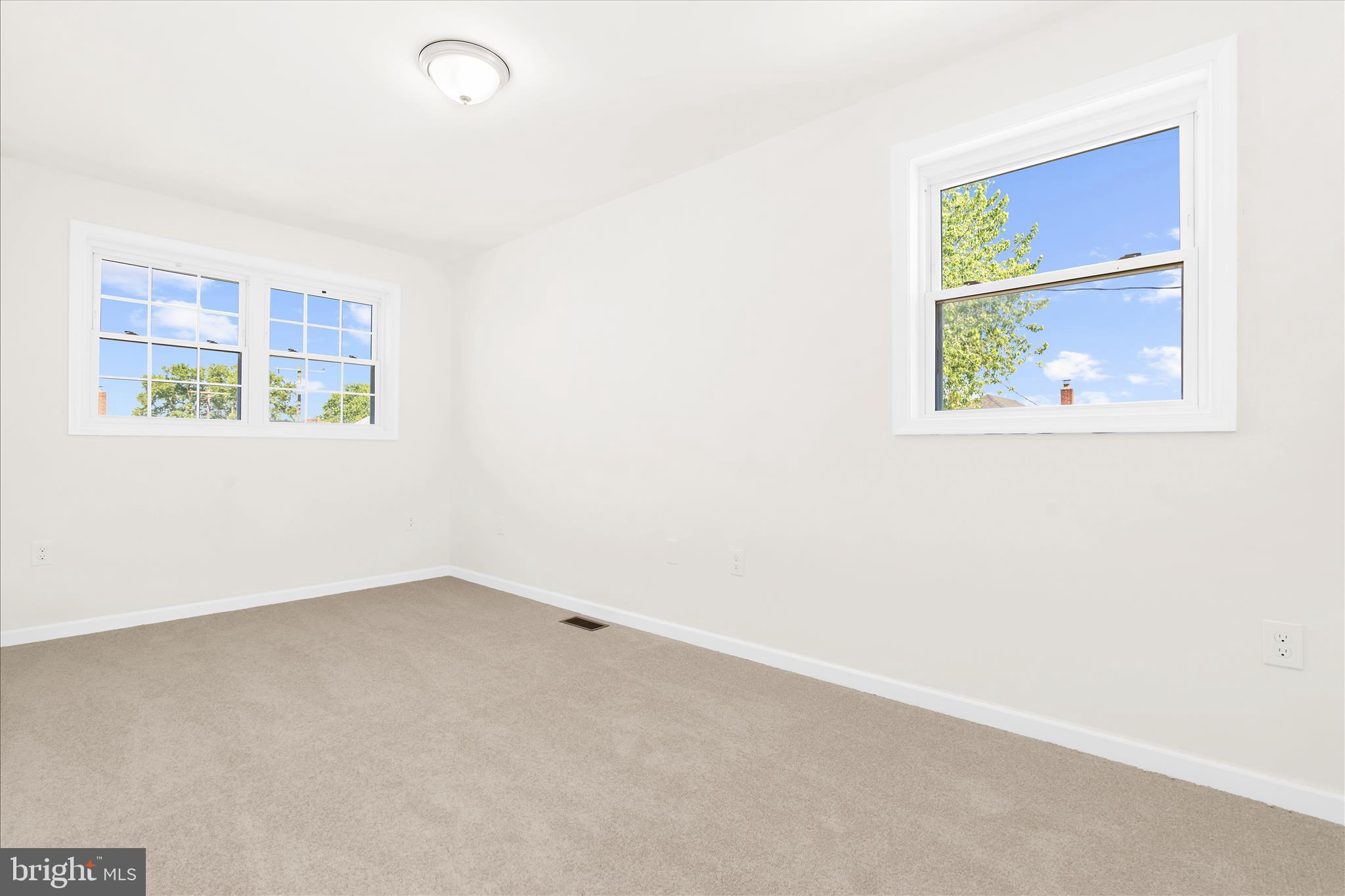 SOUTHBROOK - Residential