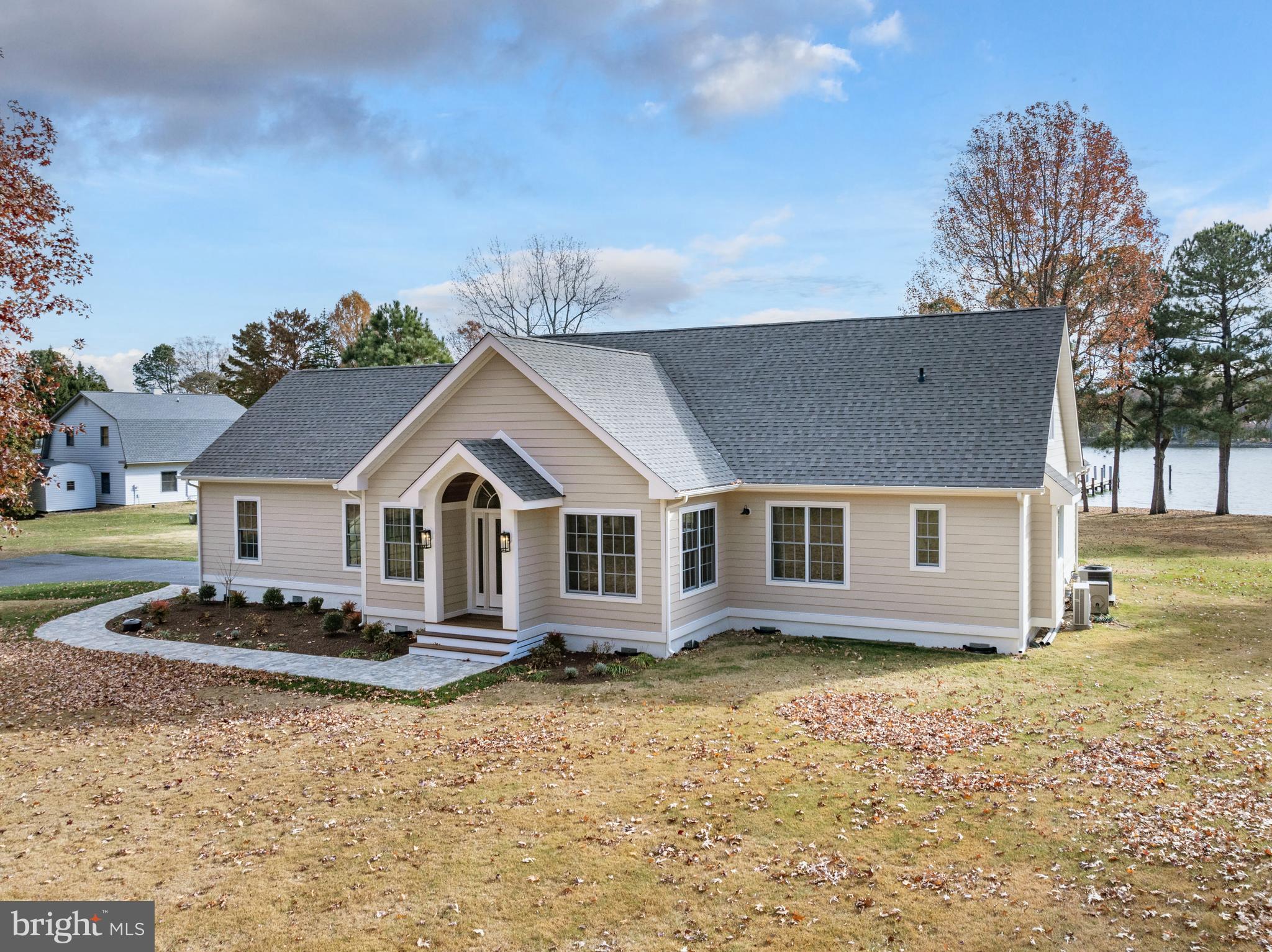 MALLARD POINT - Residential